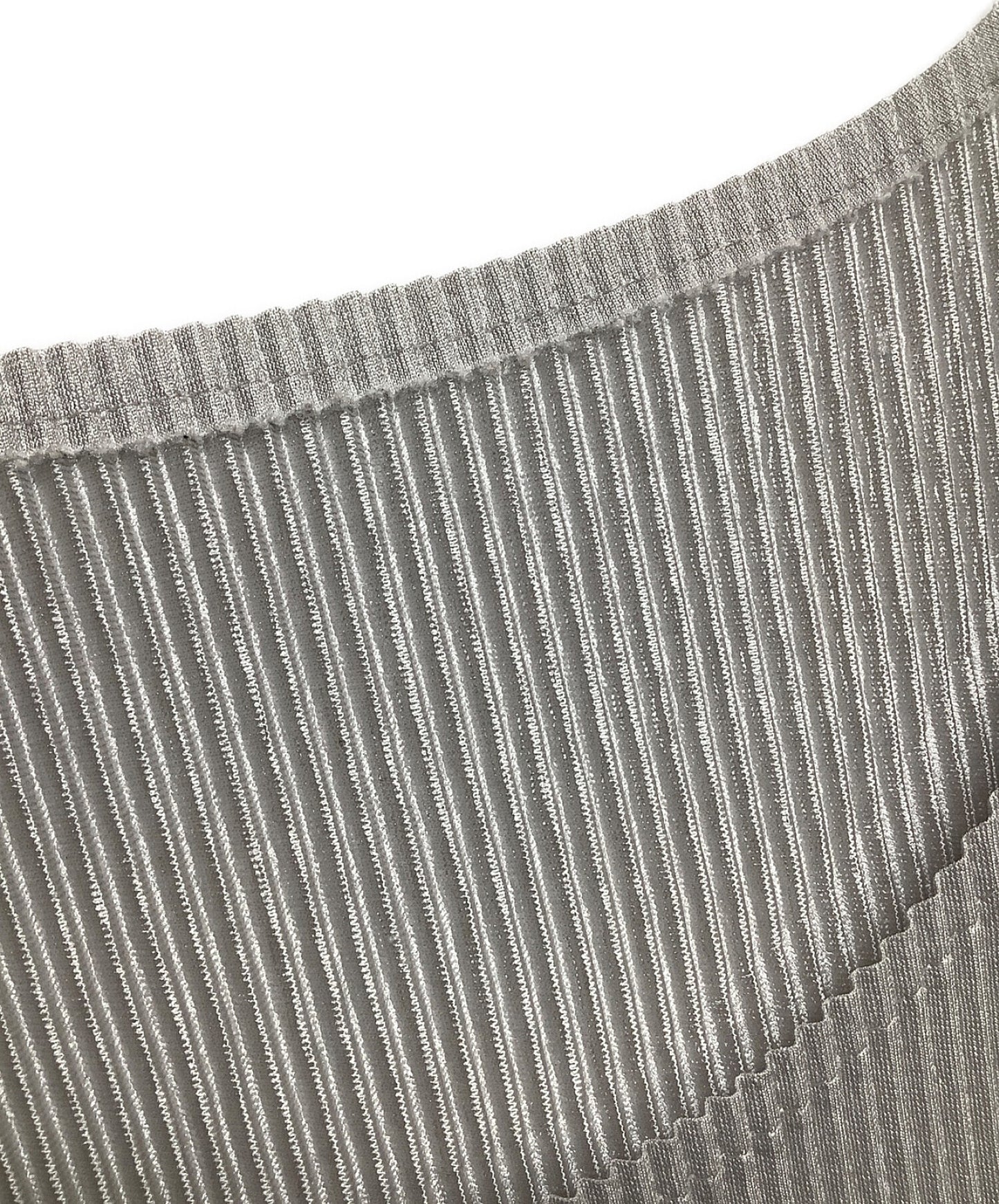 주름은 튜닉을 주름을주십시오