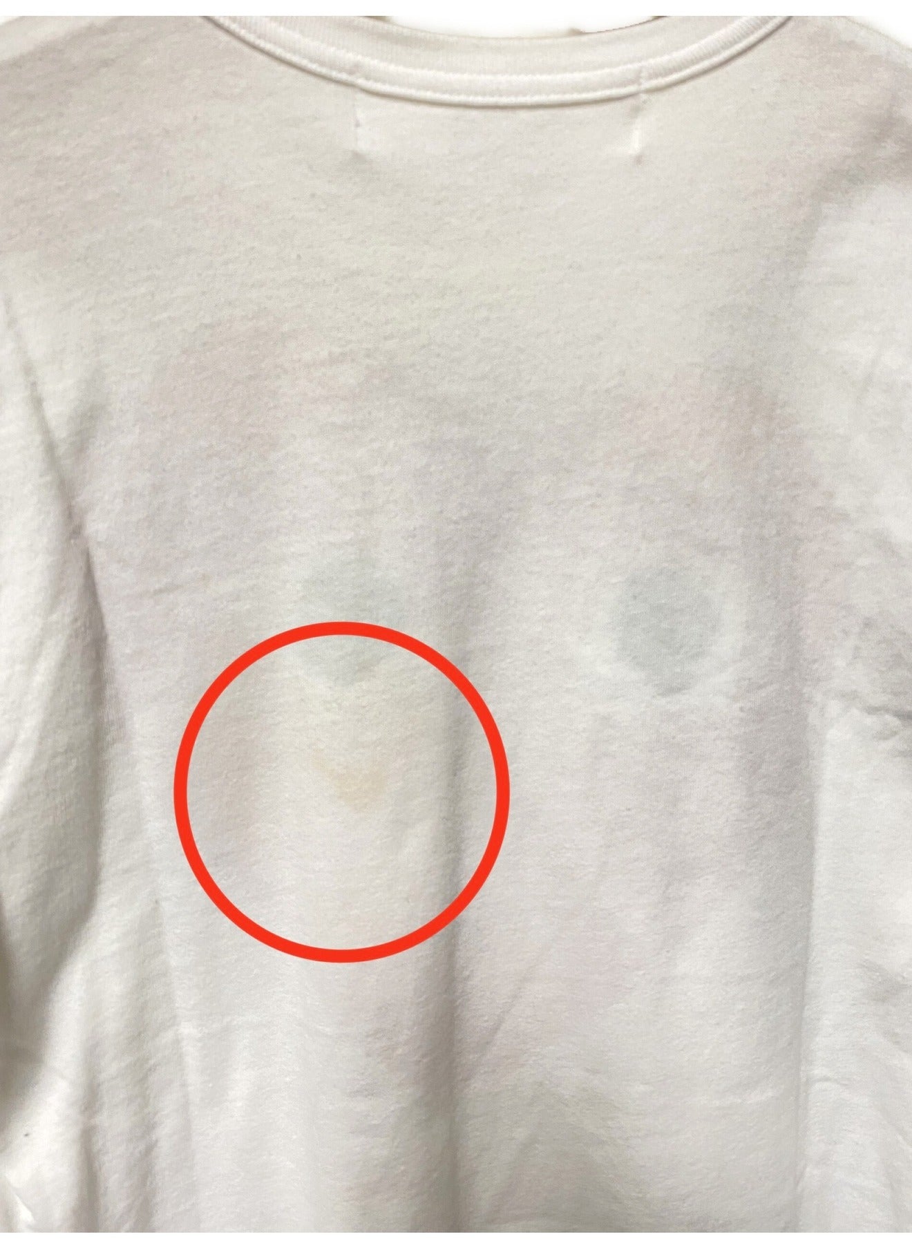 Comme des Garcons 티셔츠 AZ-T026을 재생하십시오