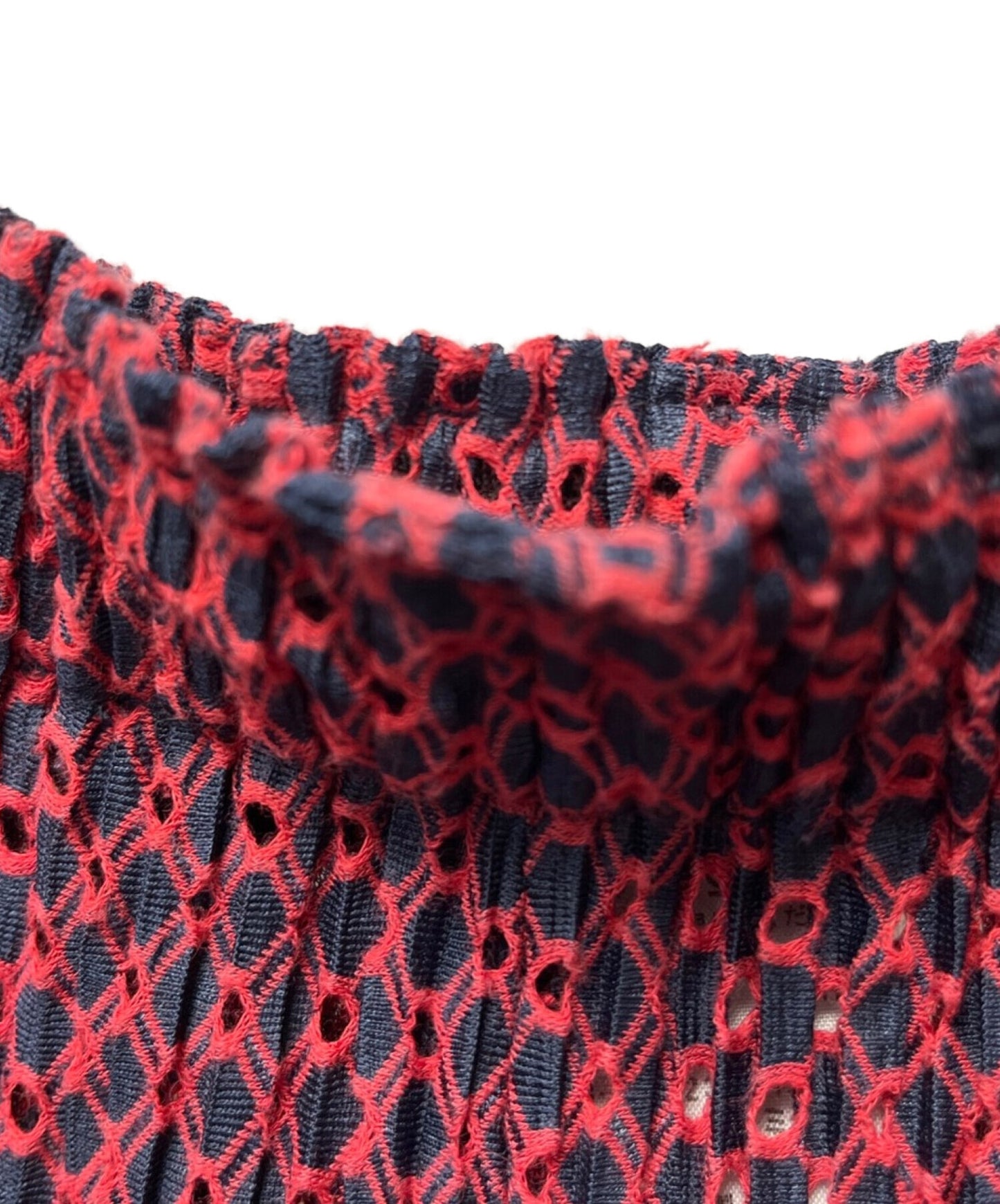 褶皱请褶皱宽裤子