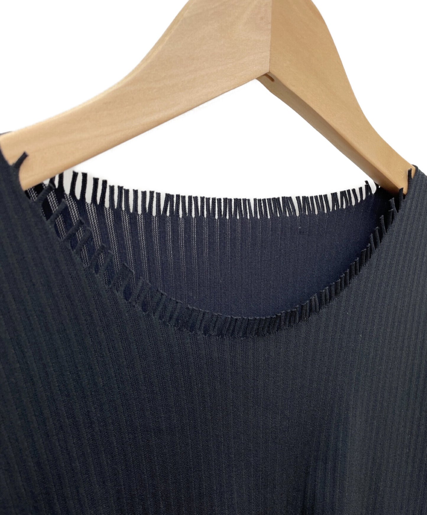 주름은 프린지 컷과 꿰매어주십시오