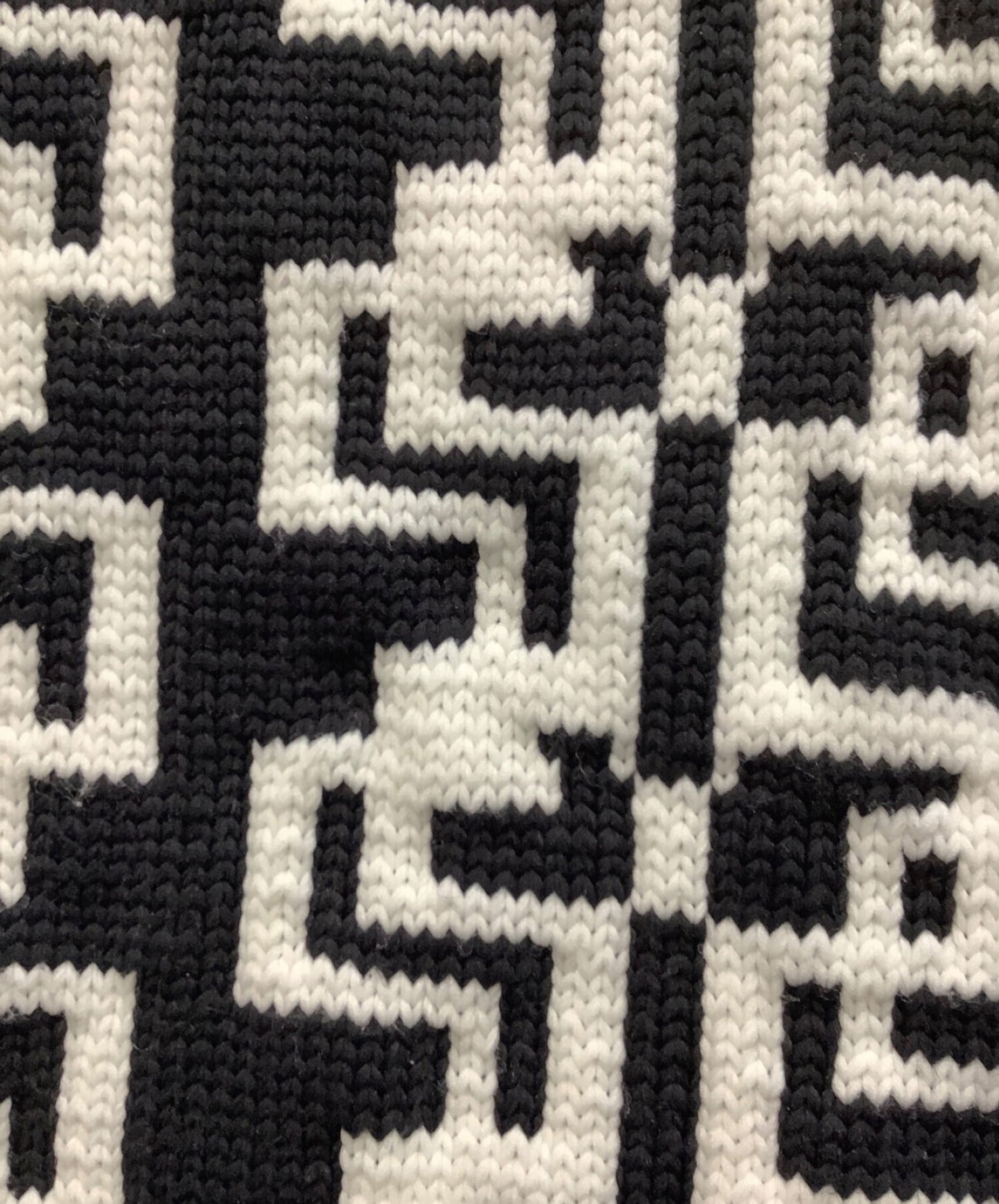 COMME DES GARCONS幾何圖案機組人員脖子夾具pH-N012