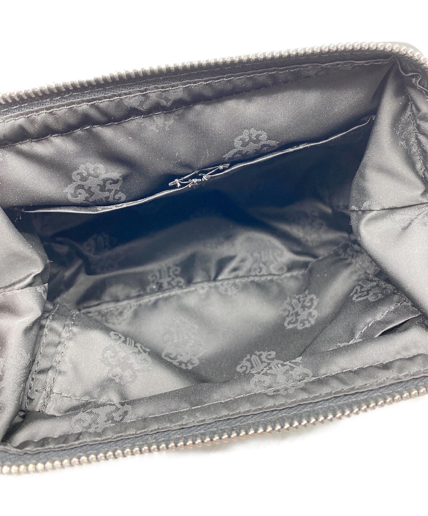 크롬 하트 화장품 사례