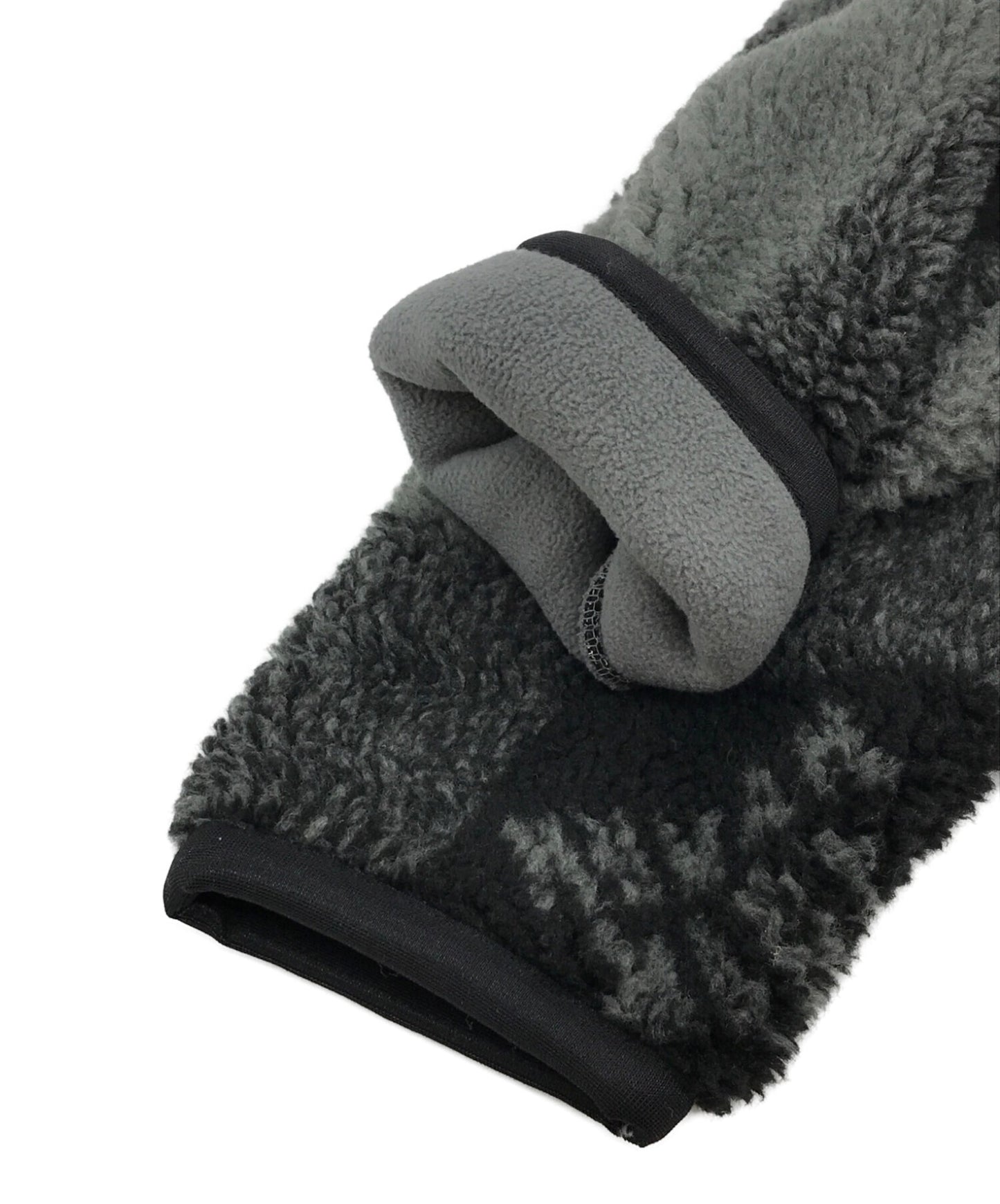 แจ็คเก็ตขนแกะ Boa Made Human