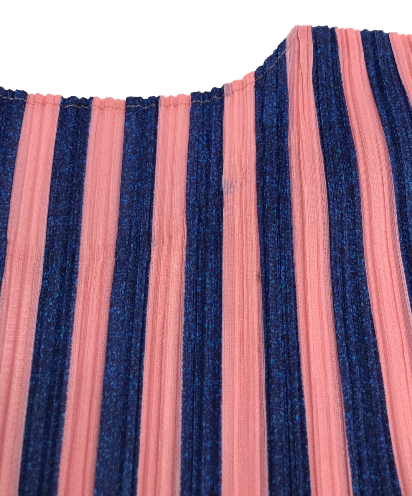 褶皱请乐观/百褶切割和缝制PP23JK691