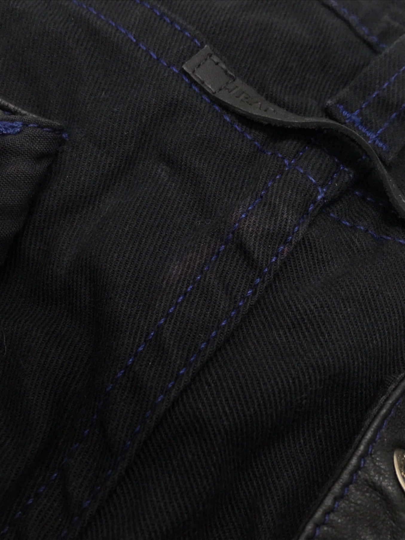 讓的保羅·戈特爾(Paul Gaultier)靴子牛仔褲