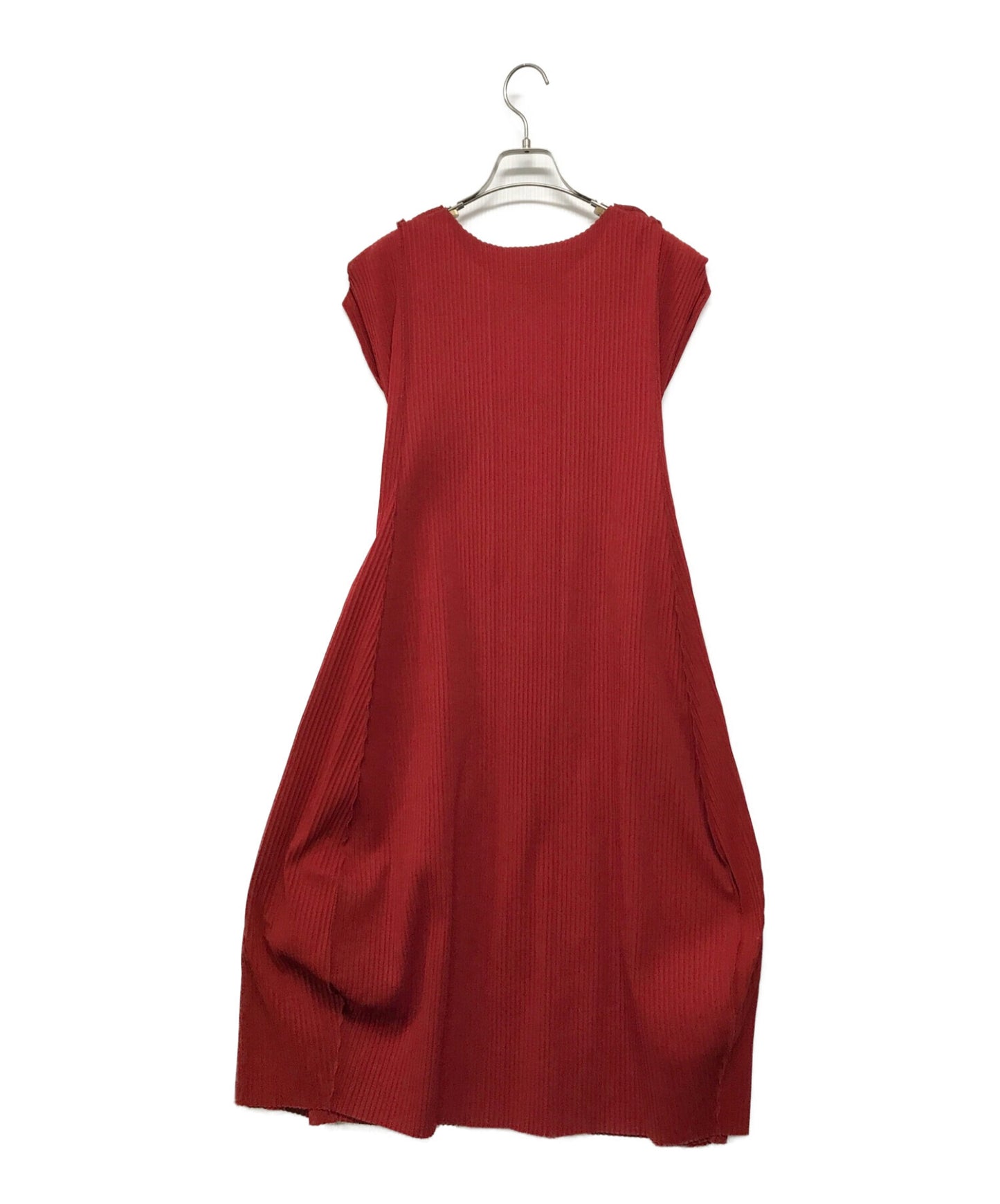 我Issey Miyake无袖百褶连衣裙mi94kh656