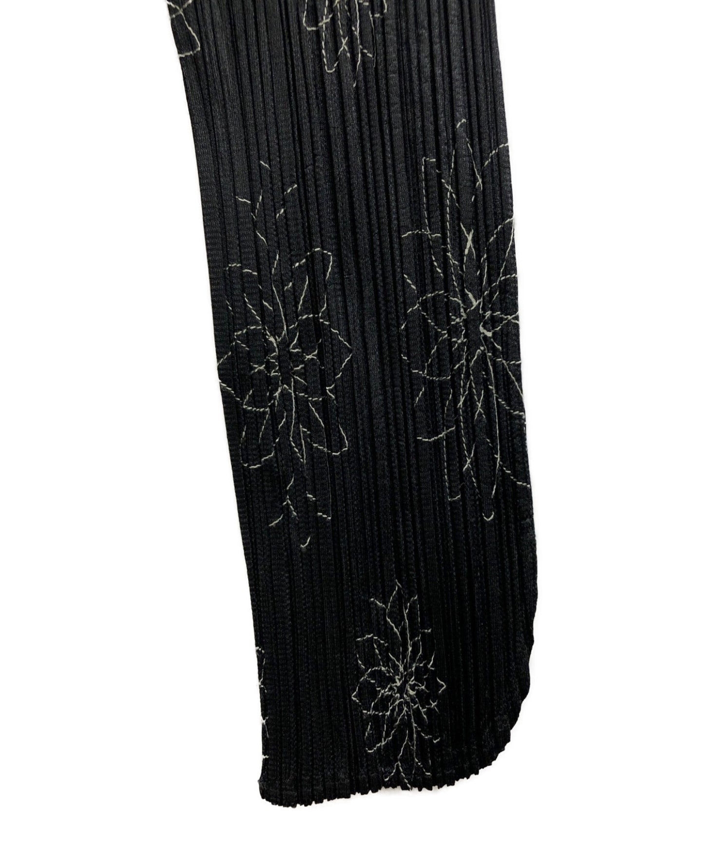 Pleats Please Flower Stitch เสื้อจีบ pp51-jj887