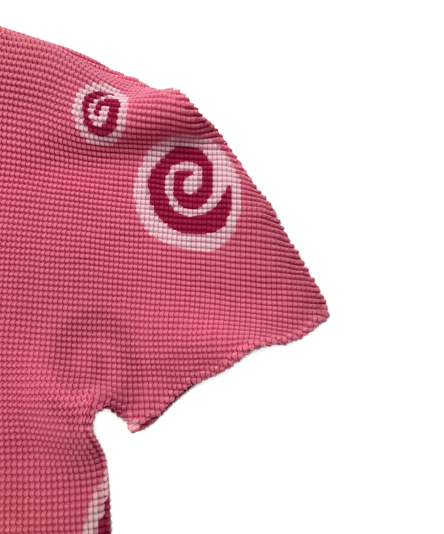 我issey miyake百褶切割和缝制的全图案