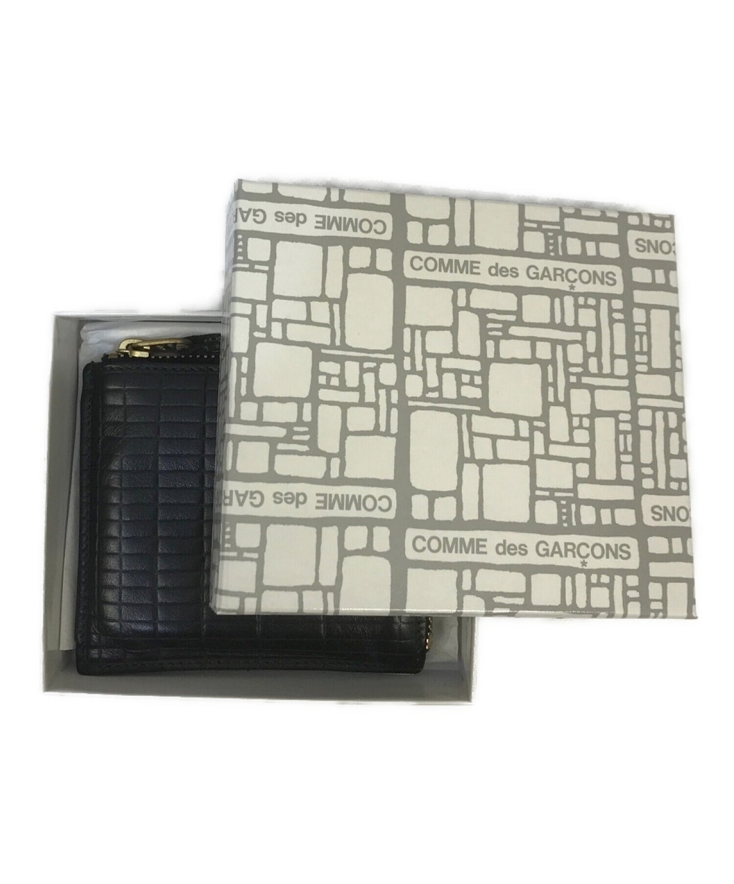 Comme des Garcons 지갑은 혼란 스러워요