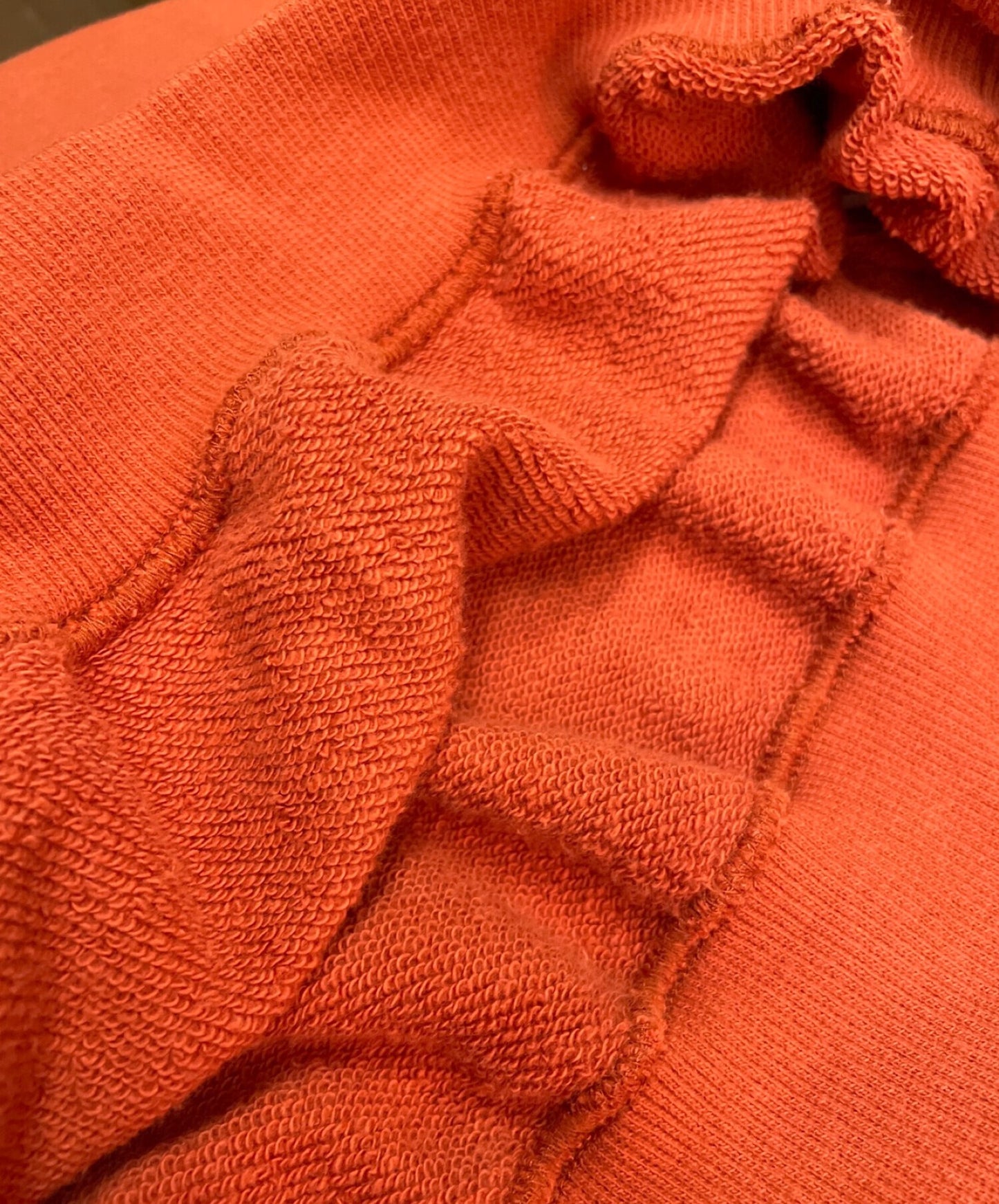 인간은 라글란 땀을 흘렸다