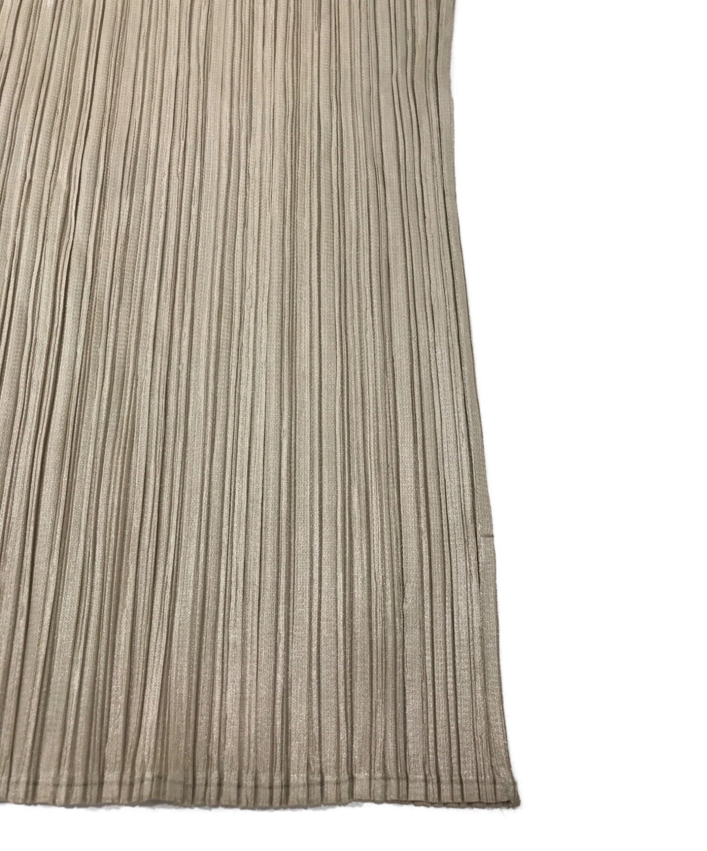 주름은 High Neck Pleated Cut 및 Sewen PP61-JK122를 제발하십시오