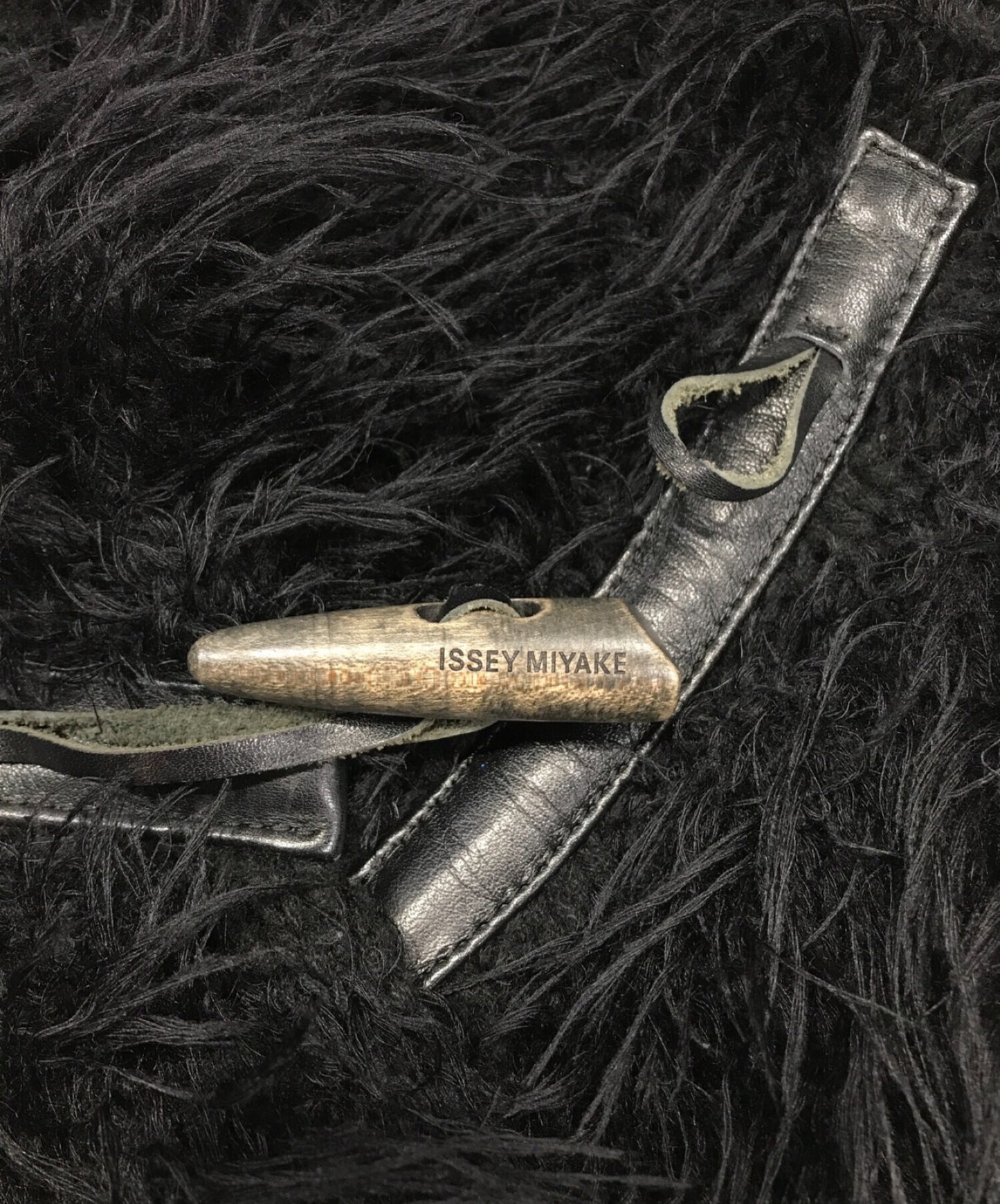 Issey Miyake 니트 모피 조끼 IM33KE500