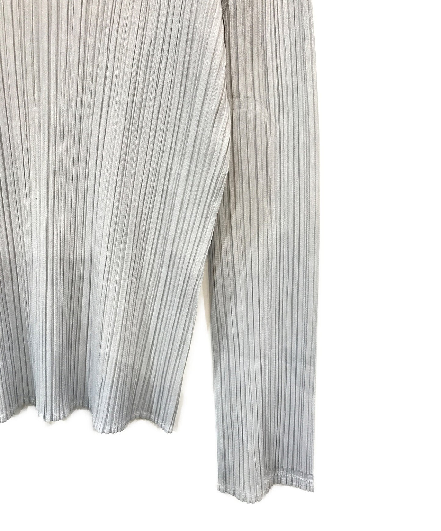 주름은 높은 목 컷을 주름과 pp55-JK109를 꿰매십시오