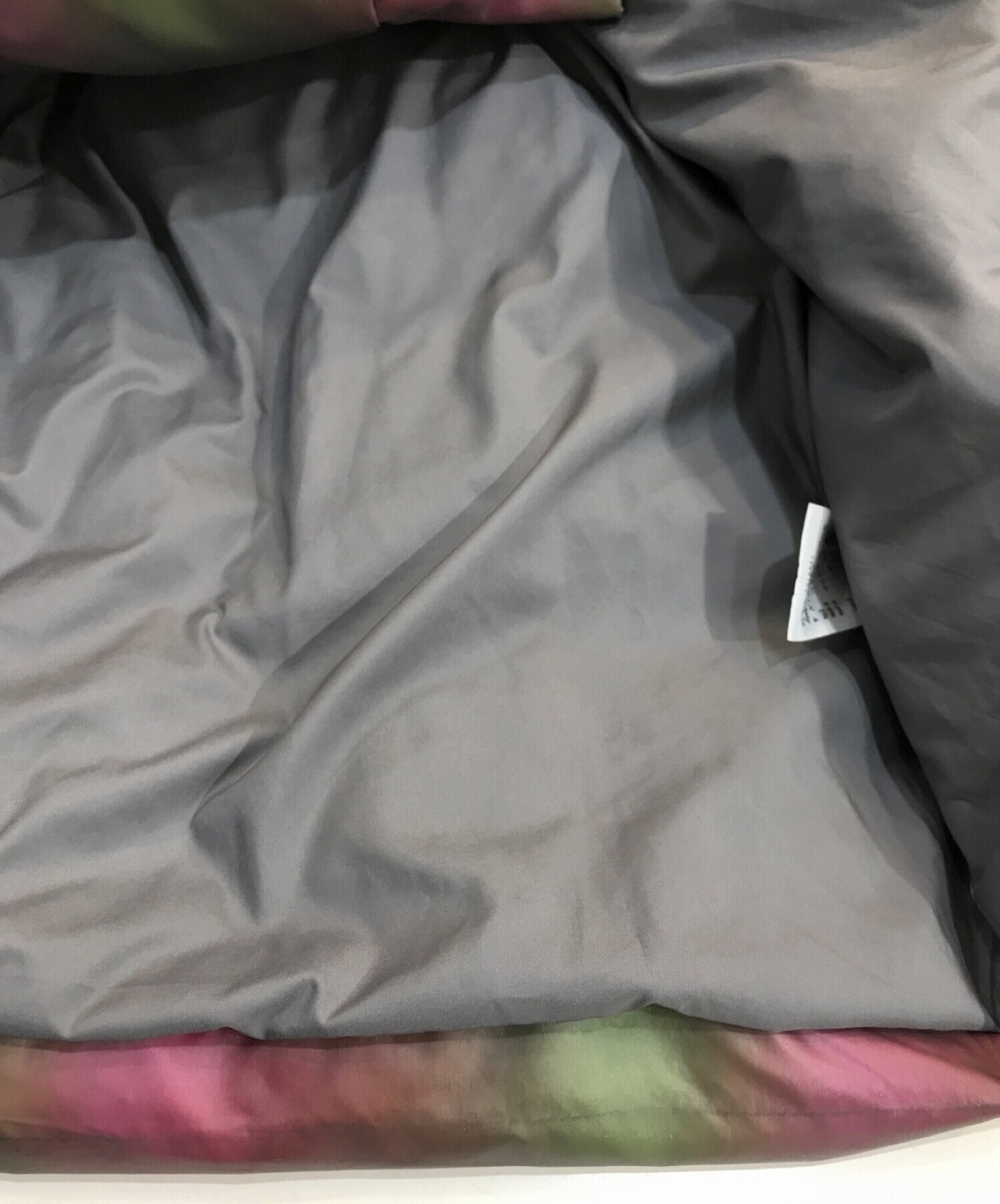 Pleats는 다운 그라데이션 다운 코트 pp94-za891을 제발하십시오