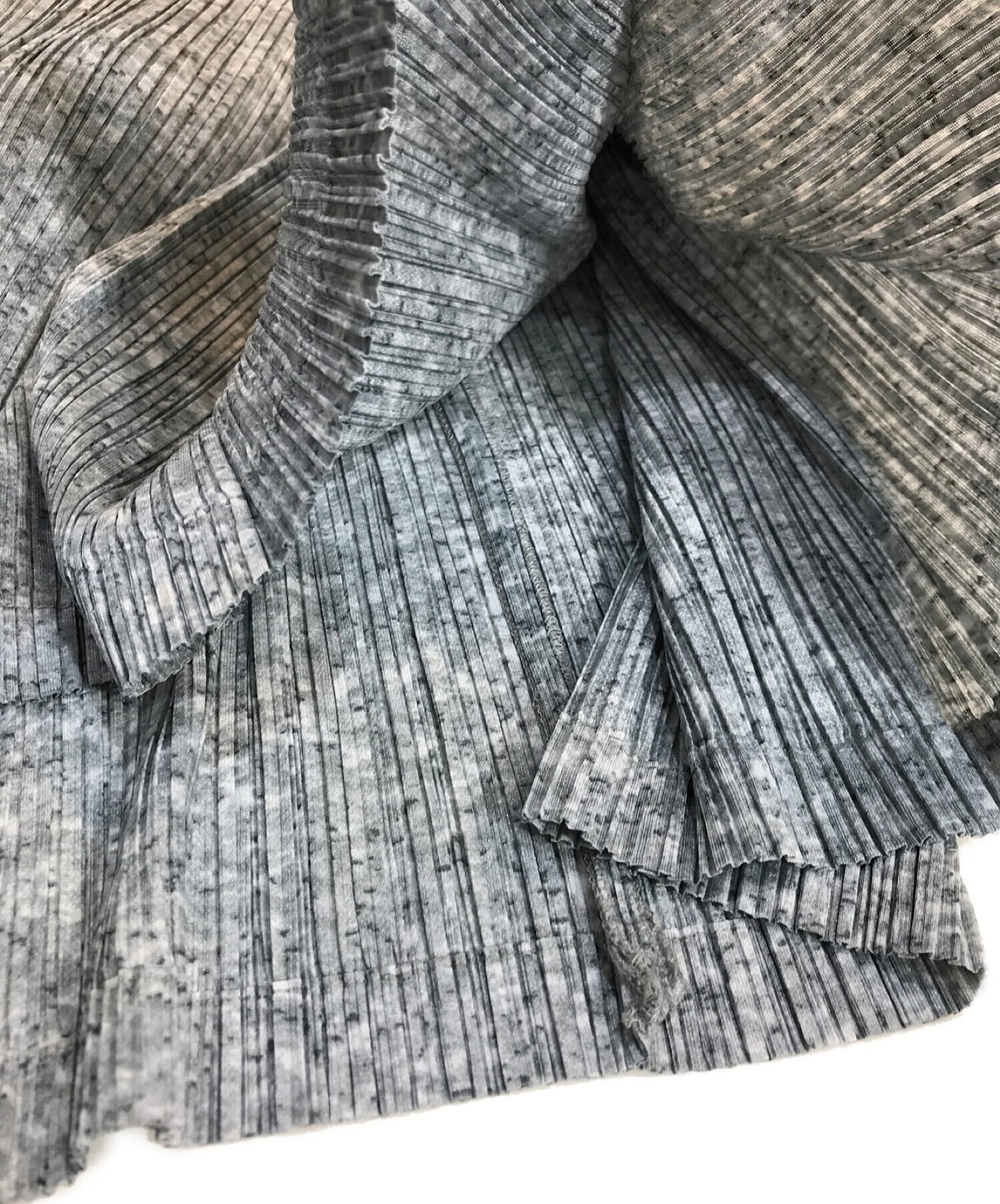 褶皺請大量的百褶裙,帶有全面圖案PP51-JG183