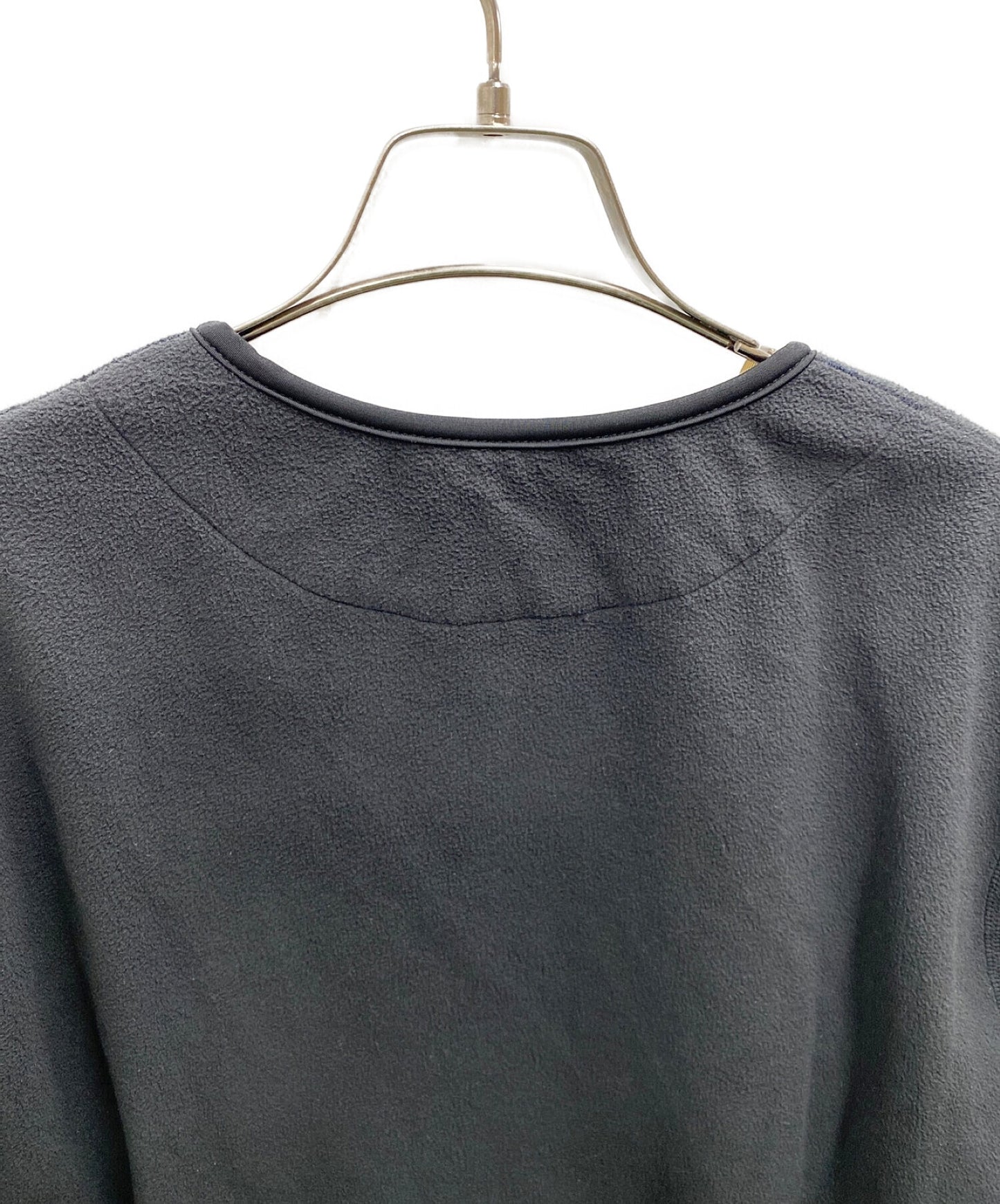 卧底羊毛四口ZIP开衫AFN4801