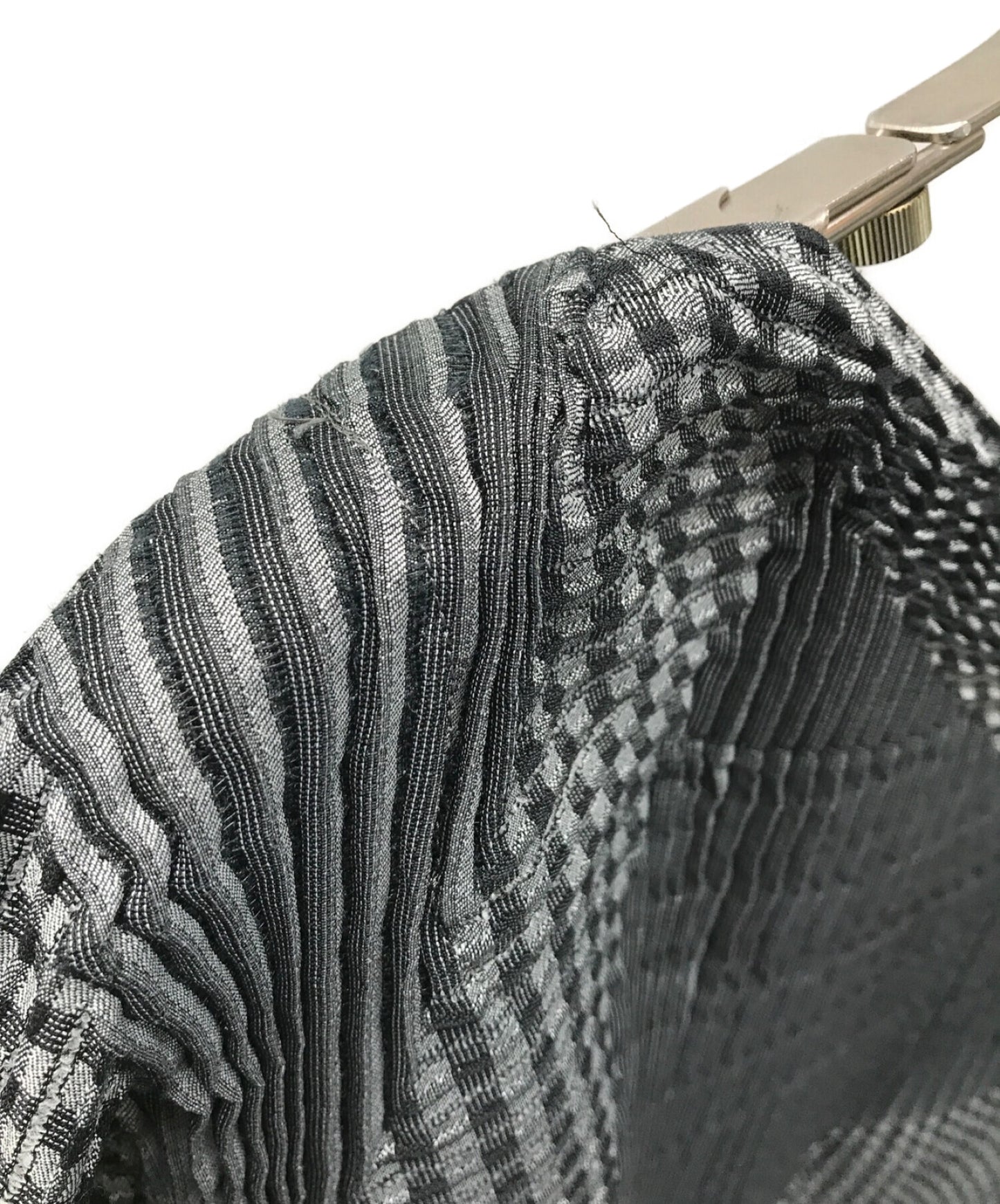 Issey Miyake 3D 변형 주름 드레스 IM64FT522