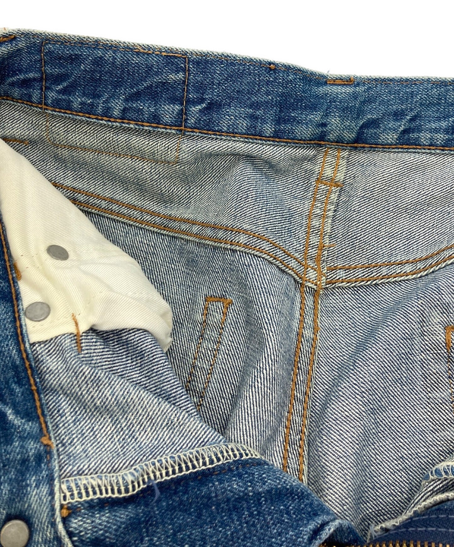 歇斯底里的魅力拼布喇叭形牛仔褲