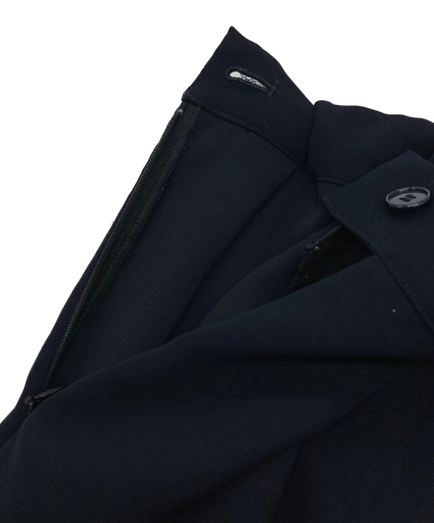 Limi Feu는 Salopette를 변형시켰다