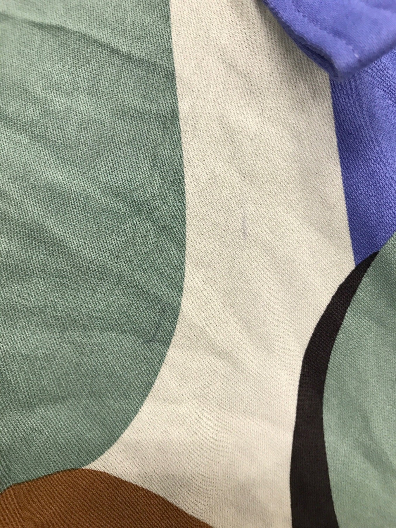 Issey Miyake设计裙子