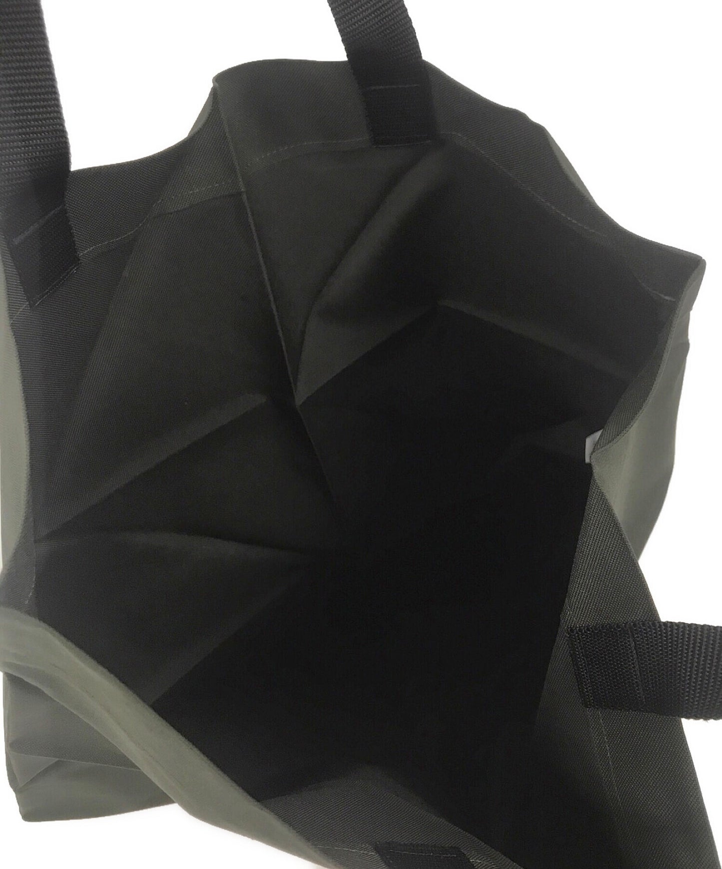 Me issey Miyake金字塔褶手提袋 /金字塔褶式手提袋Mi91ag691