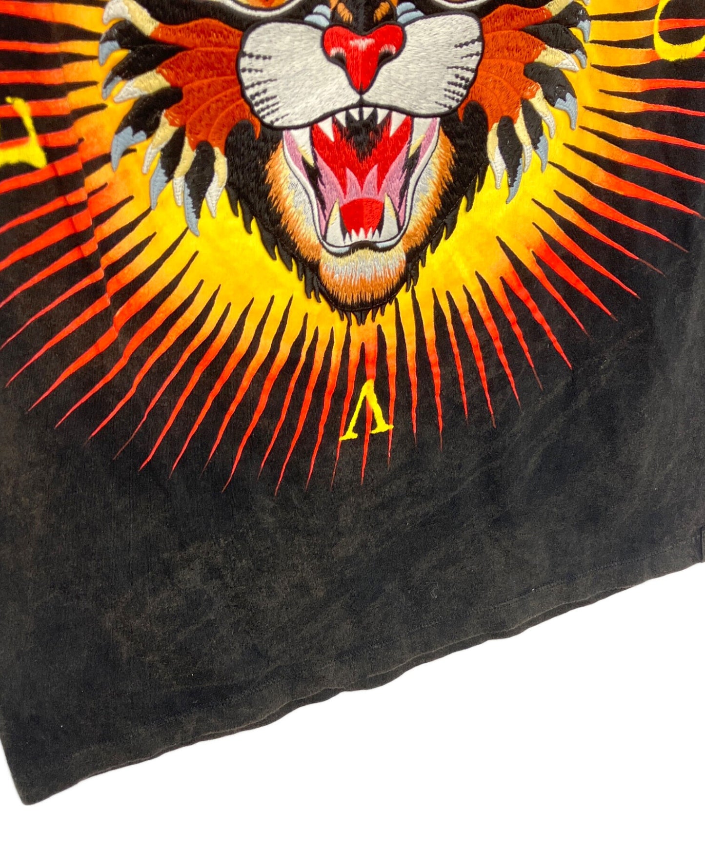 [Pre-owned] GUCCI Angry Cat Embroidery Double-Sided Print Vintage Finish Short-Sleeved Cut and Sewn 442670X5U16