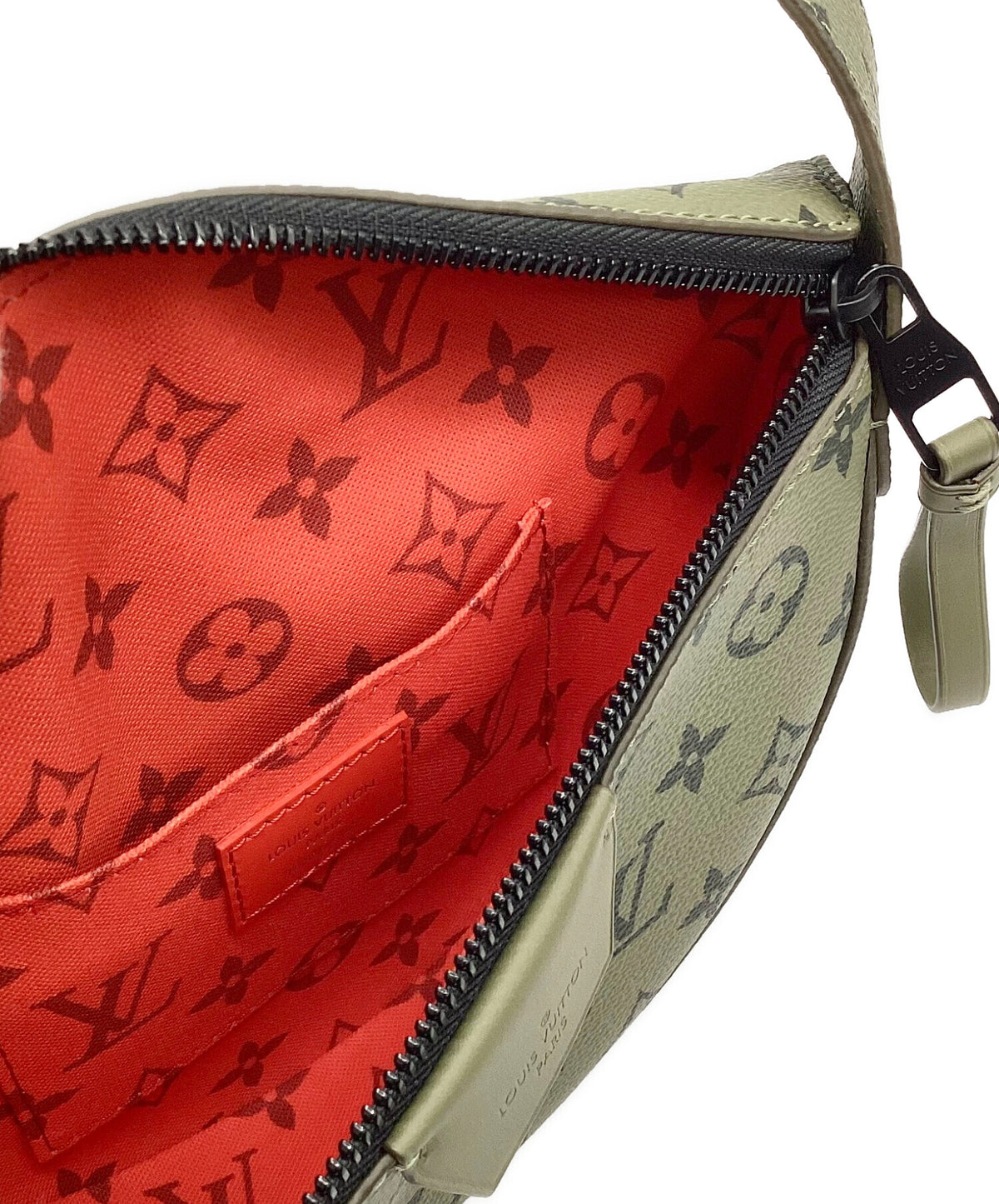 [Pre-owned] LOUIS VUITTON LV Moon Crossbody M23838