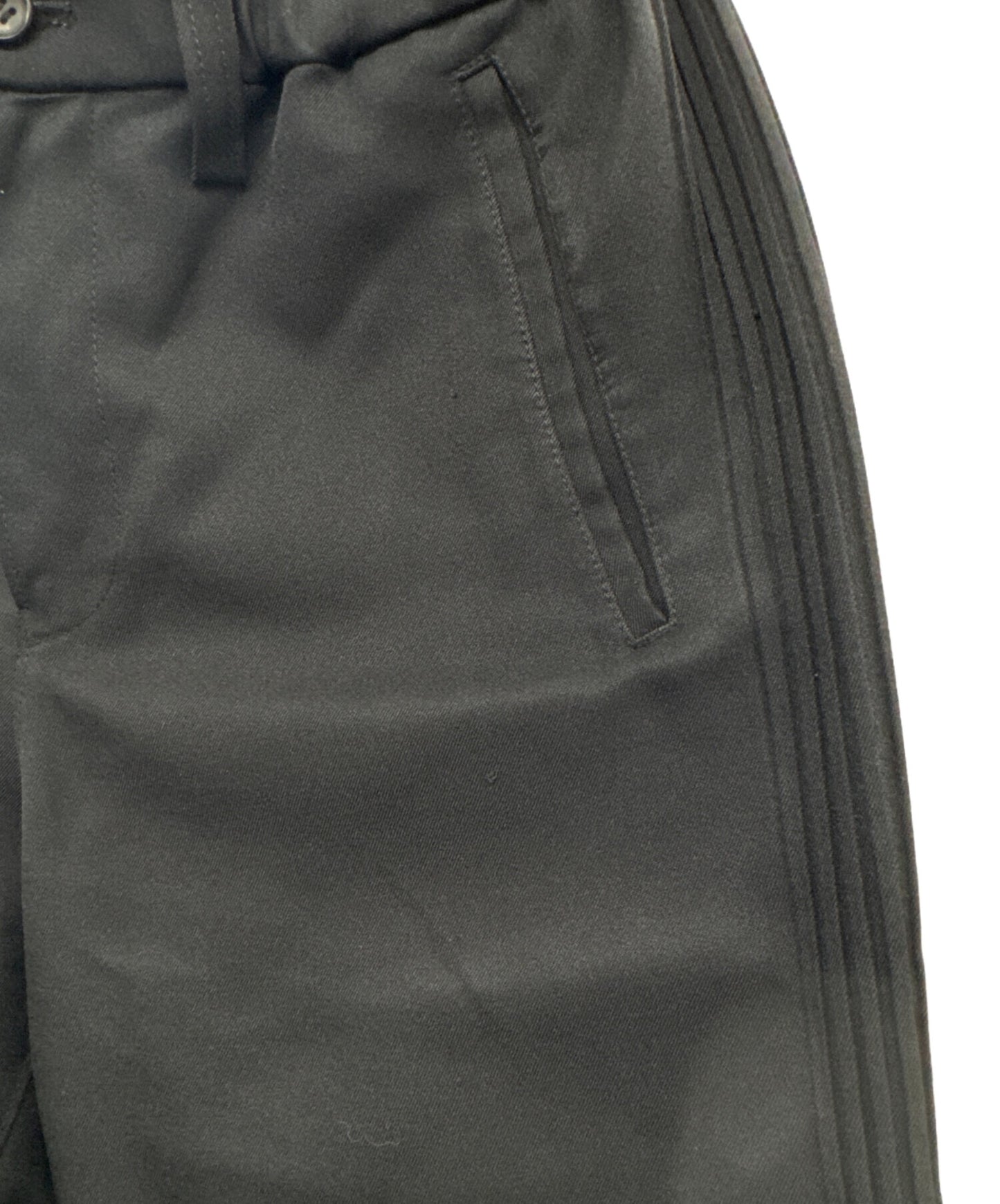 [Pre-owned] ISSEY MIYAKE side-pleated pants ME06-FF021