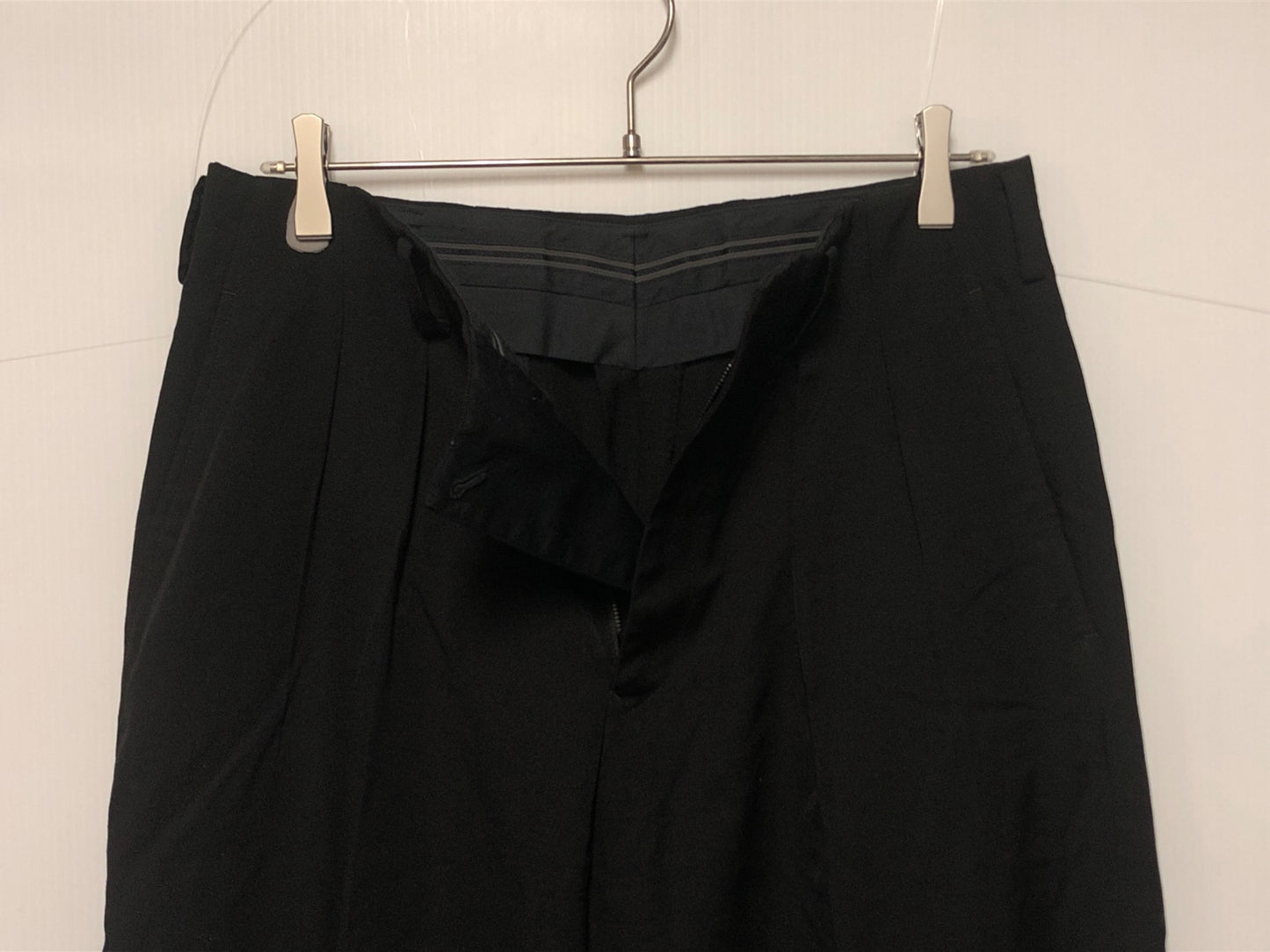 [Pre-owned] YOHJI YAMAMOTO SUITS GABARDINE 2 TUCK PANTS HG-P83-150