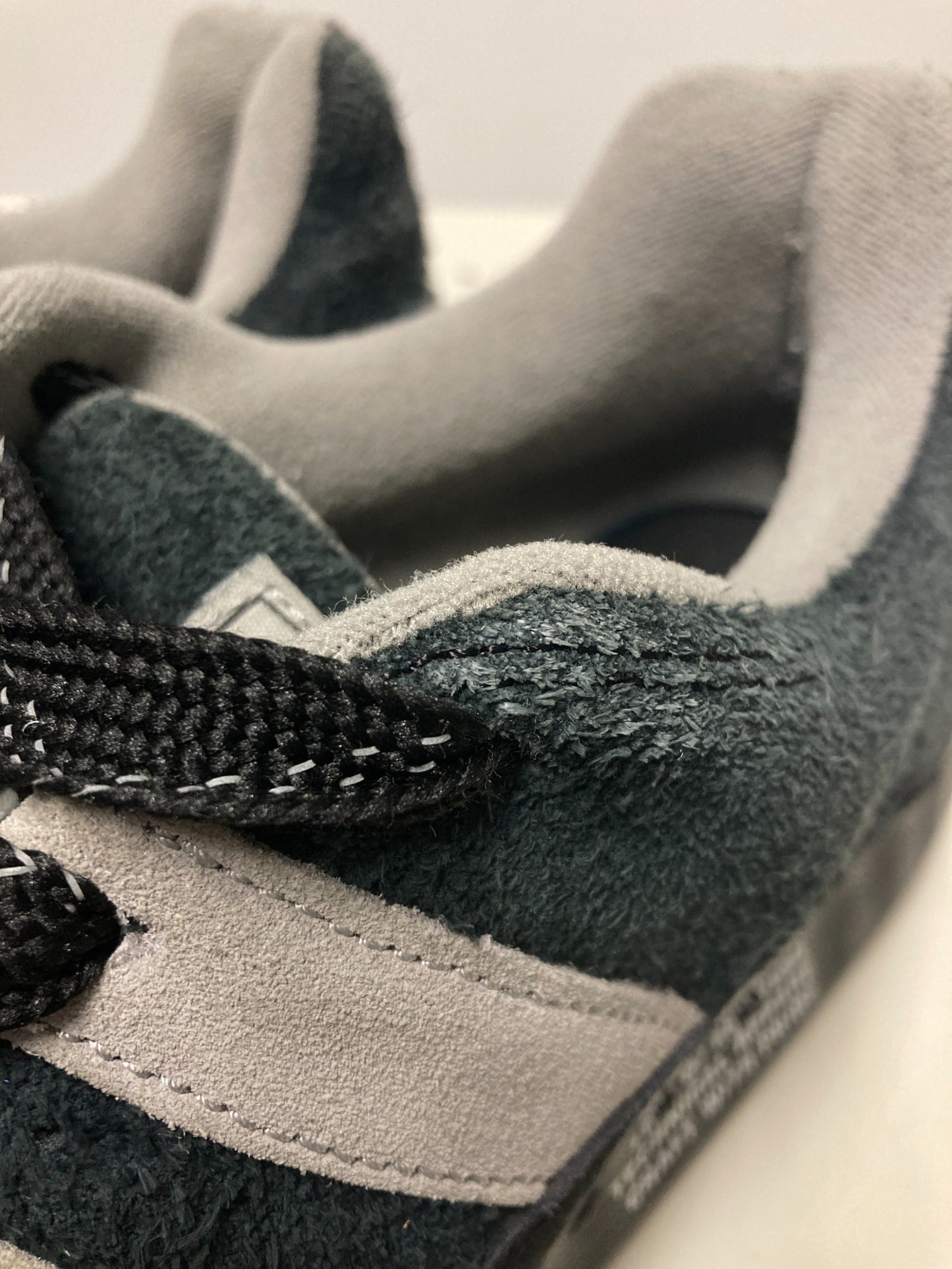 [Pre-owned] NEIGHBORHOOD ADIMATIC / Low cut sneakers HP6770