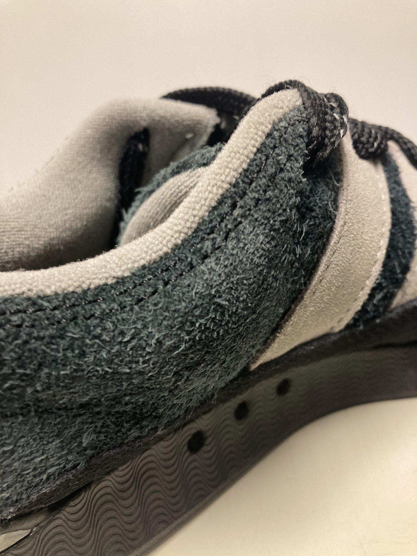 [Pre-owned] NEIGHBORHOOD ADIMATIC / Low cut sneakers HP6770