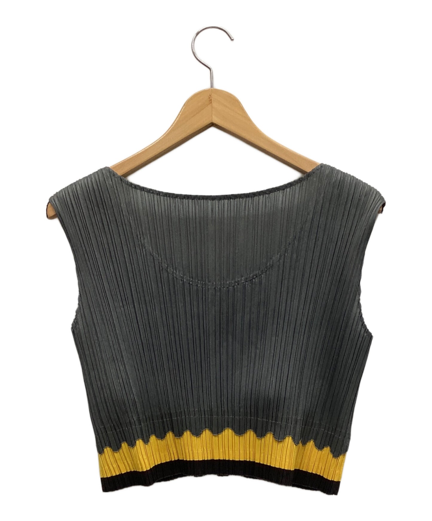 [Pre-owned] PLEATS PLEASE setup