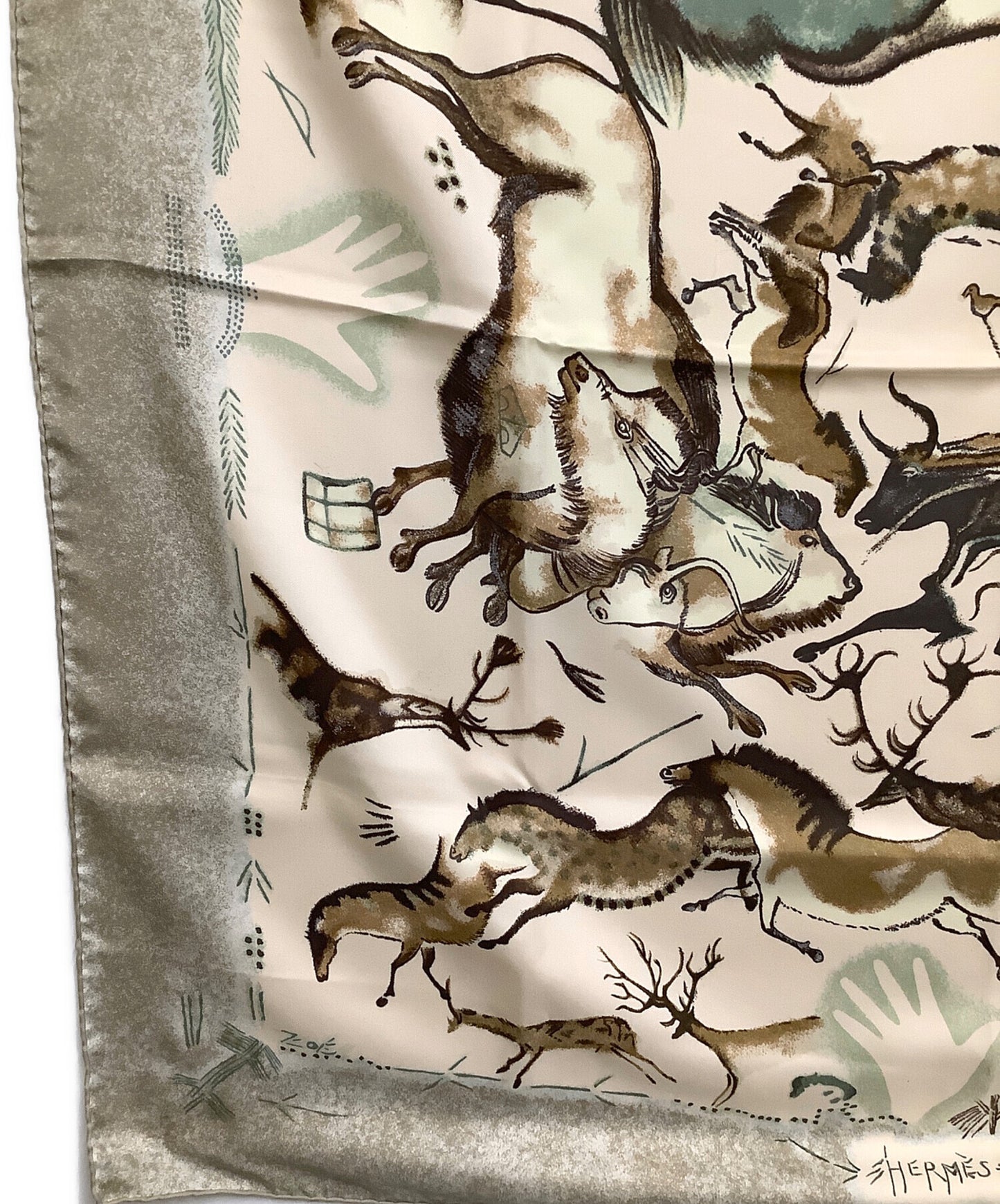 [Pre-owned] HERMES Silk scarf Animal