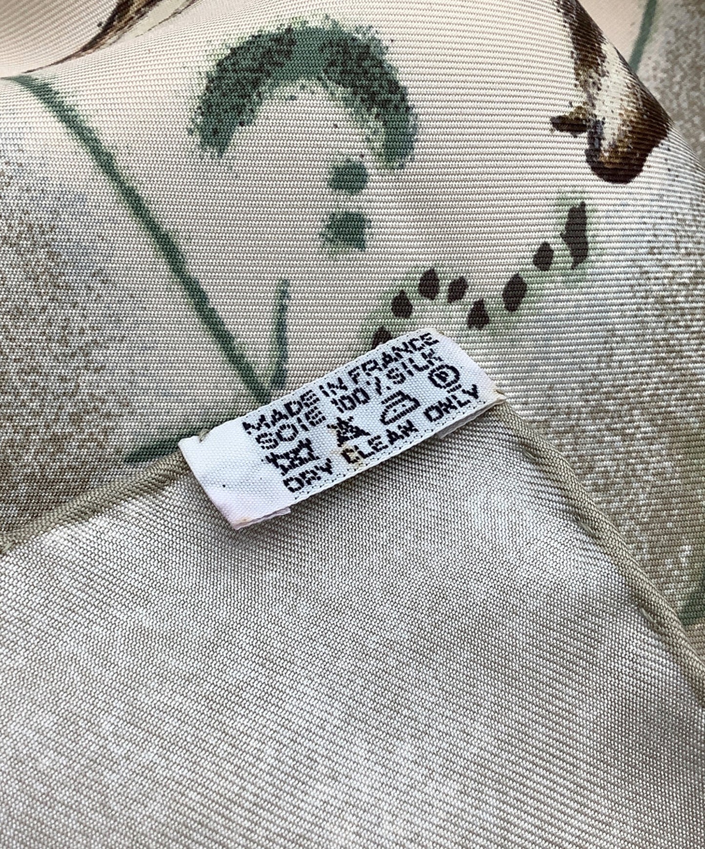 [Pre-owned] HERMES Silk scarf Animal