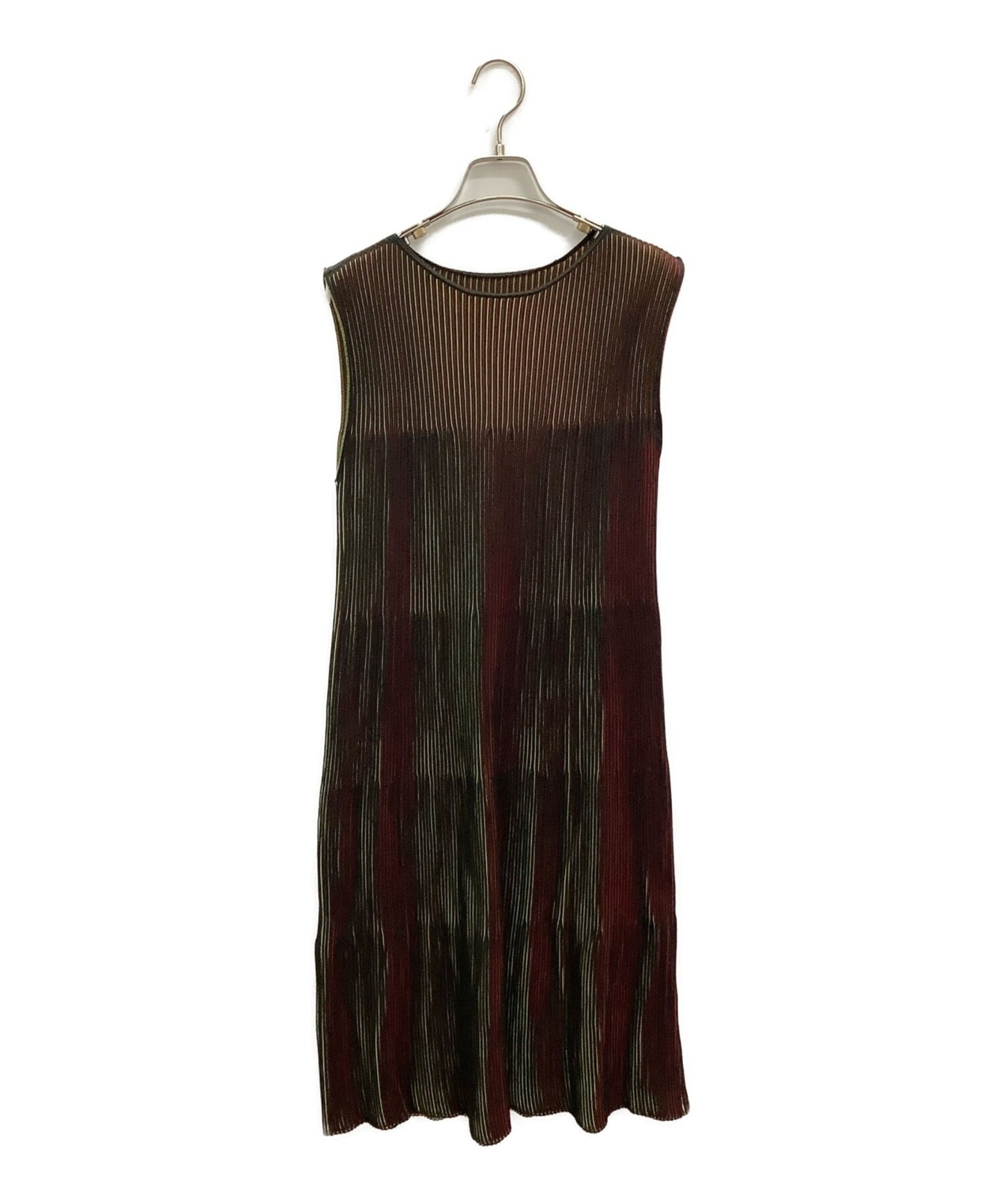 [Pre-owned] me ISSEY MIYAKE 3D Striped Pleated Sleeveless Knit Dress MI02KH382