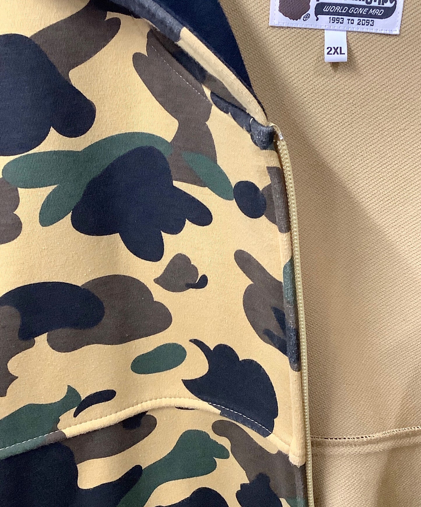 [Pre-owned] A BATHING APE 1ST CAMO WINDSTOPPER SHARK HOODIE 001lje301015x