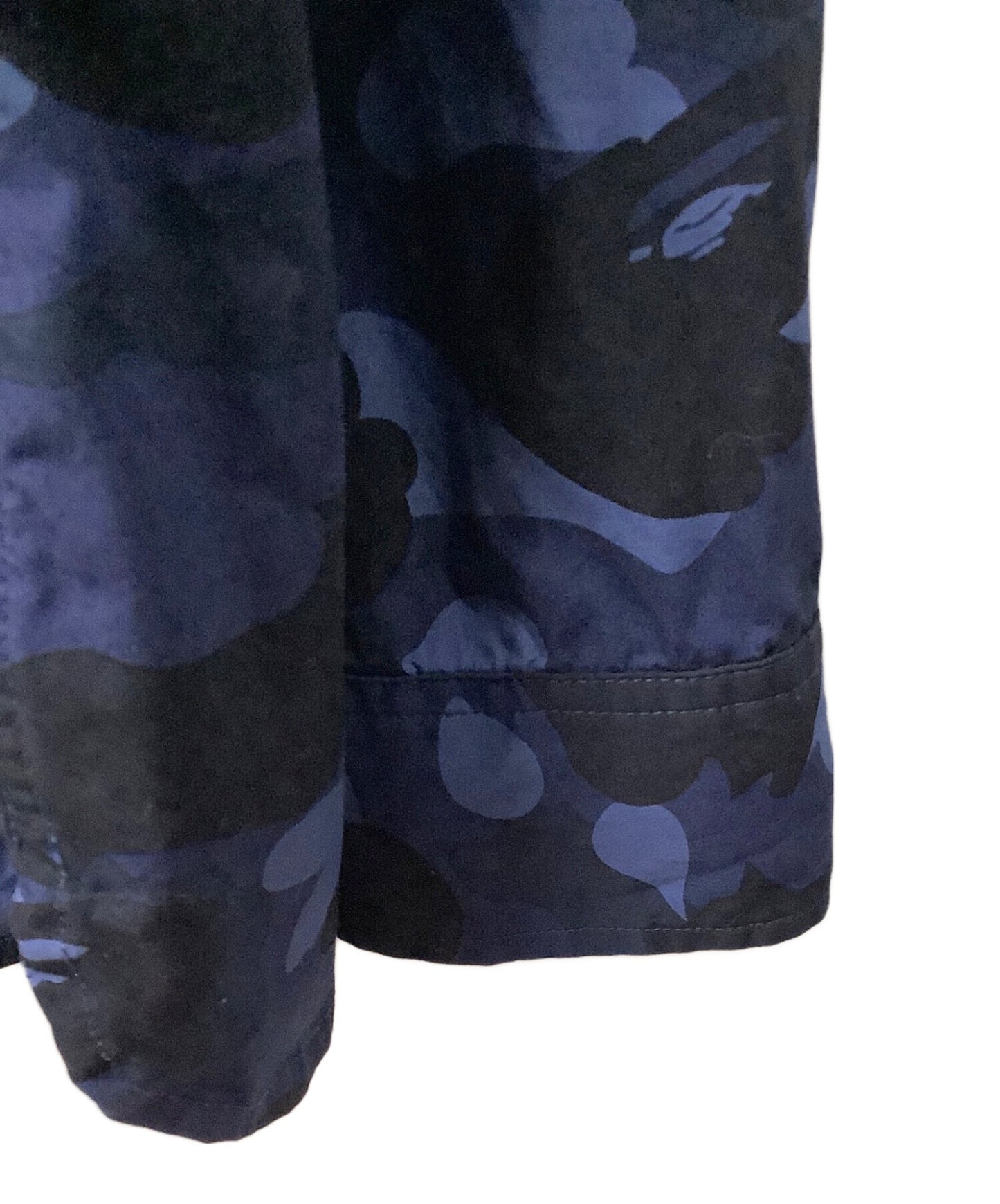 [Pre-owned] A BATHING APE Camo hooded shirt jacket. 001SHH801008M