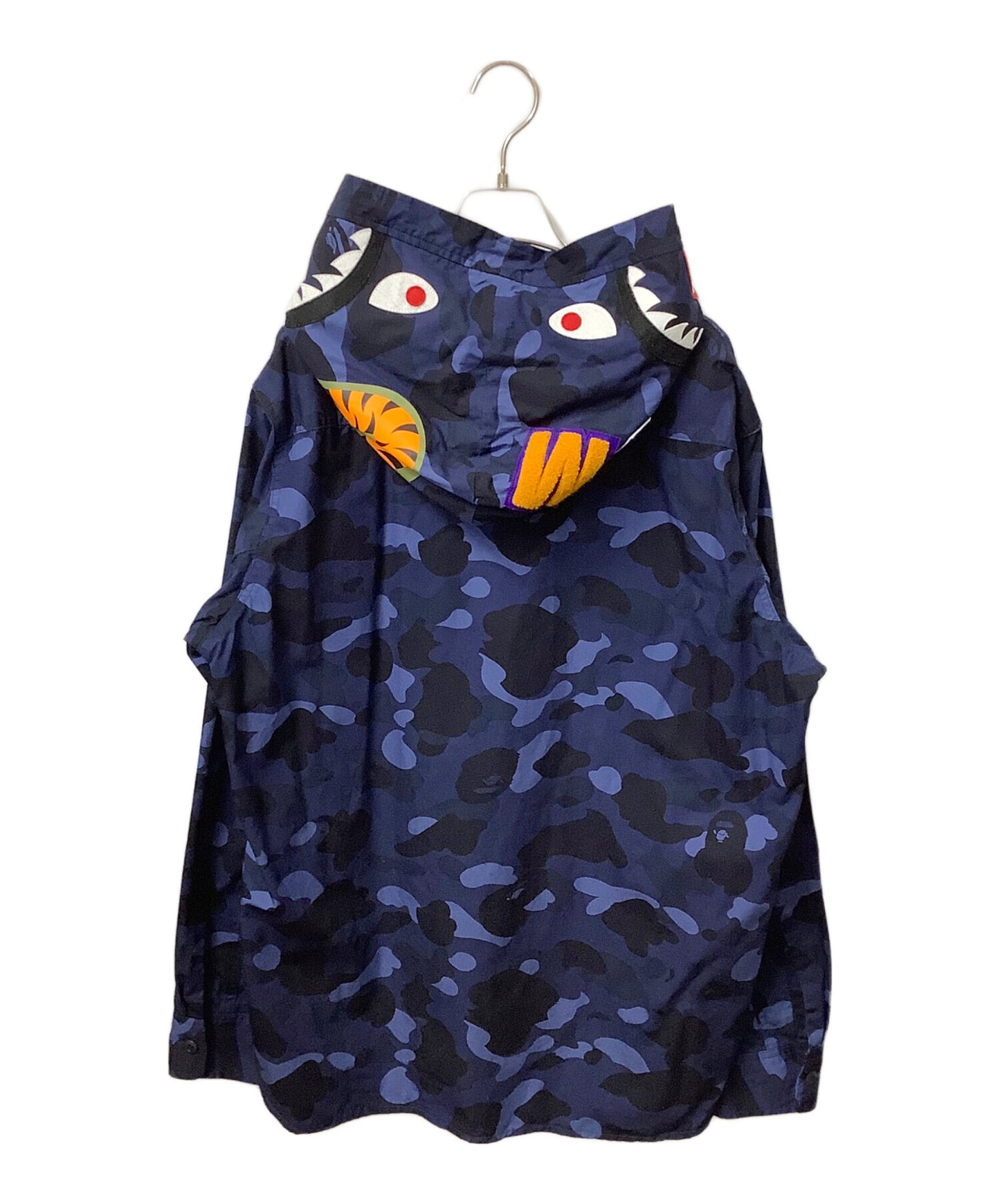 [Pre-owned] A BATHING APE Camo hooded shirt jacket. 001SHH801008M