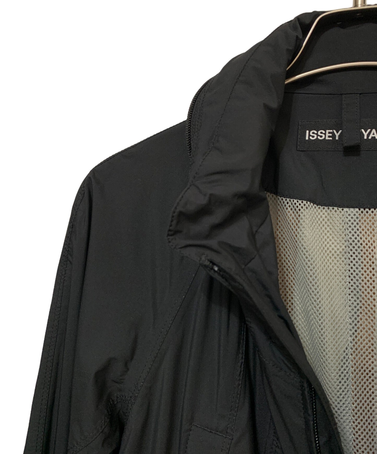 [Pre-owned] ISSEY MIYAKE zip coat ME93FC158