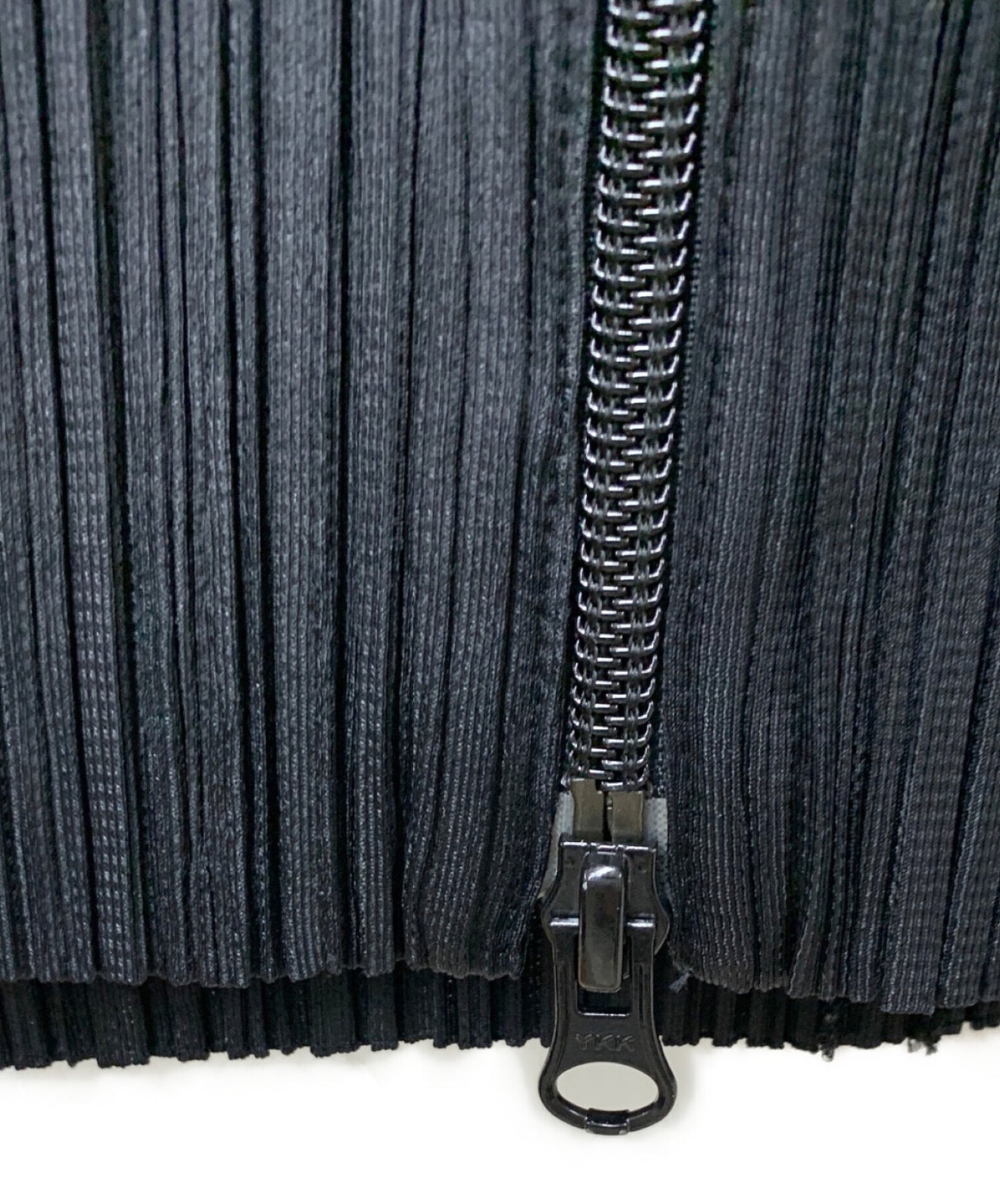 [Pre-owned] PLEATS PLEASE ISSEY MIYAKE ■Zip-up pleated parka PP01-JC832