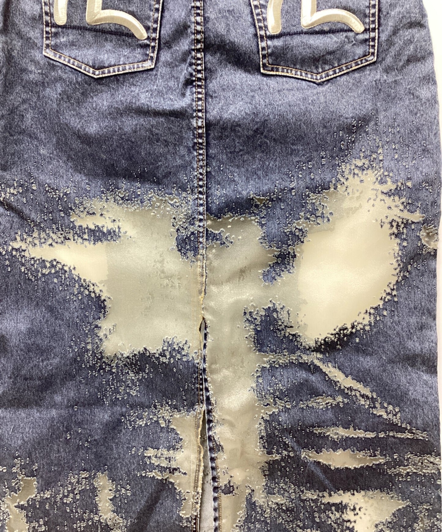[Pre-owned] EVISU Seagull Embroidered Fashion Fit Burnout Denim Skirt 2EAHTW4KL4024FFDN