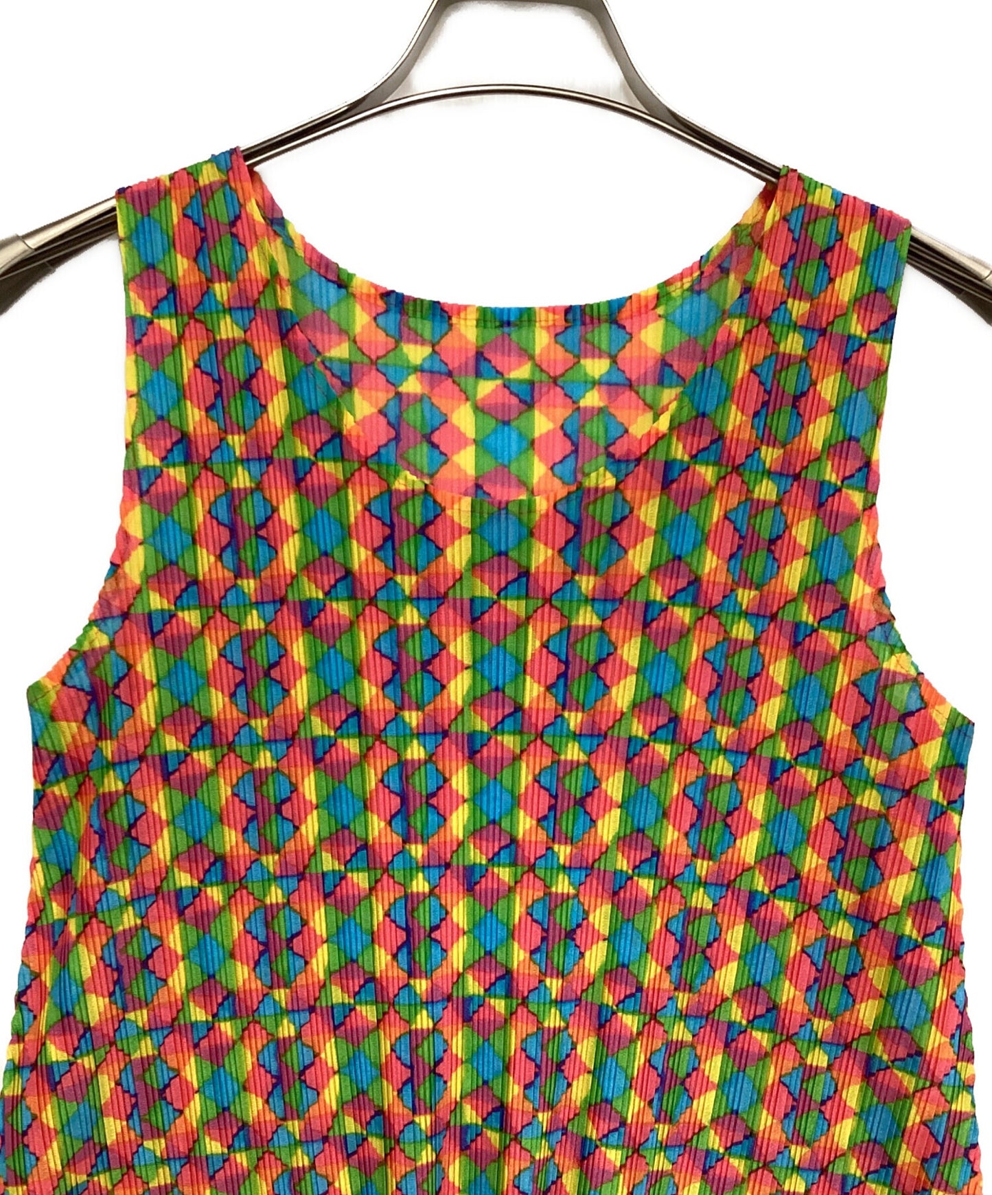 [Pre-owned] PLEATS PLEASE sleeveless cut and sewn