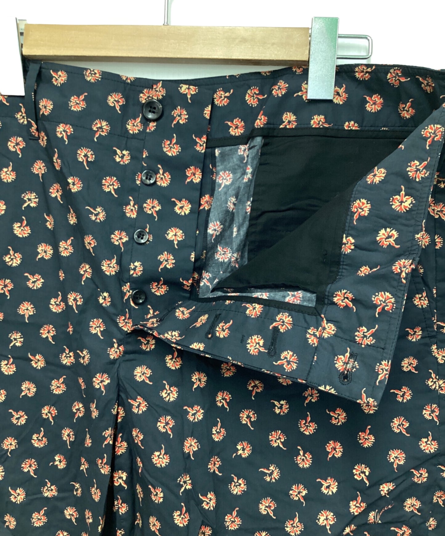 [Pre-owned] GUCCI flower-patterned shorts 405932 Z3935