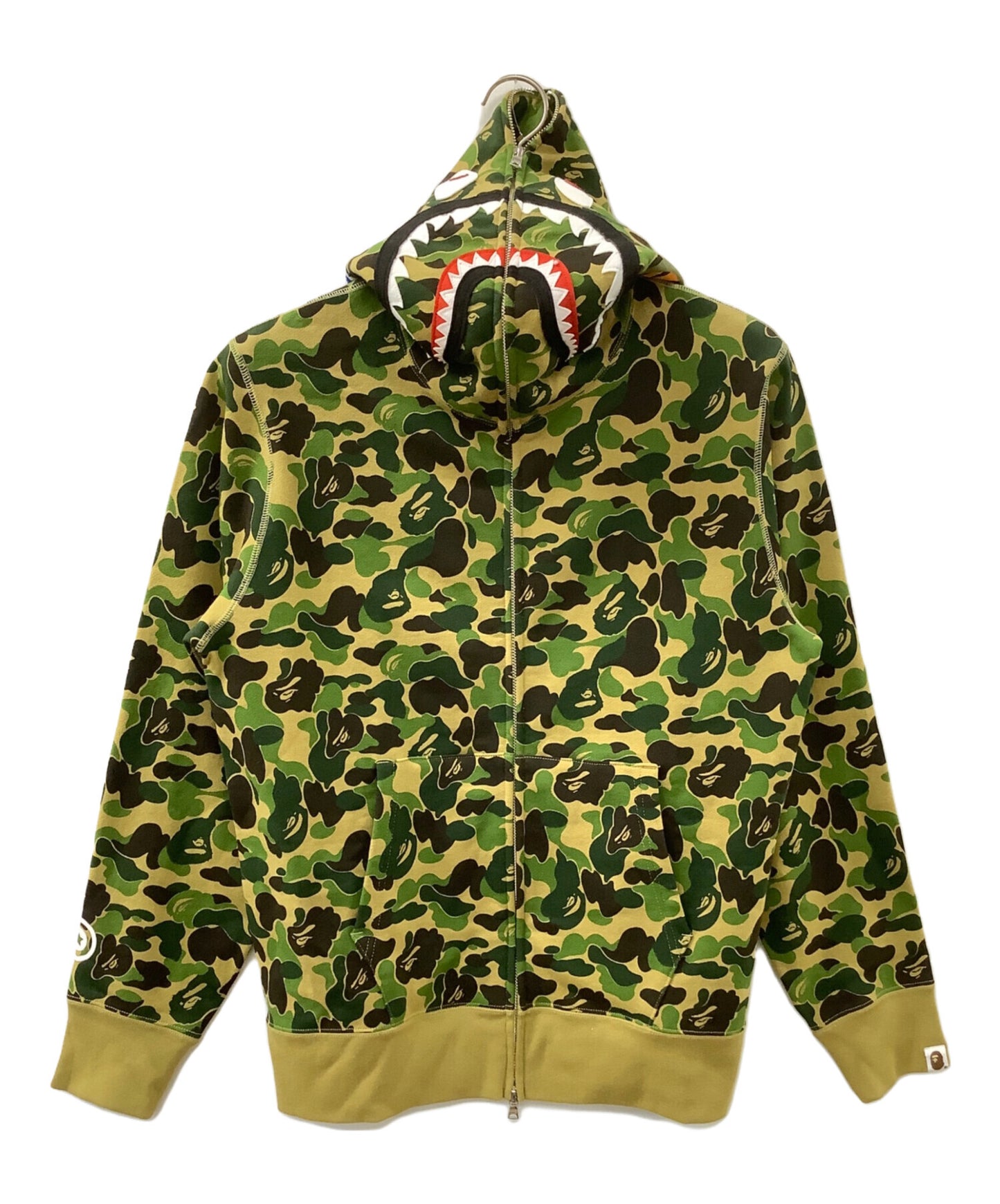 [Pre-owned] A BATHING APE Camo Shark Full Zip Hoodie 001zpl701009m
