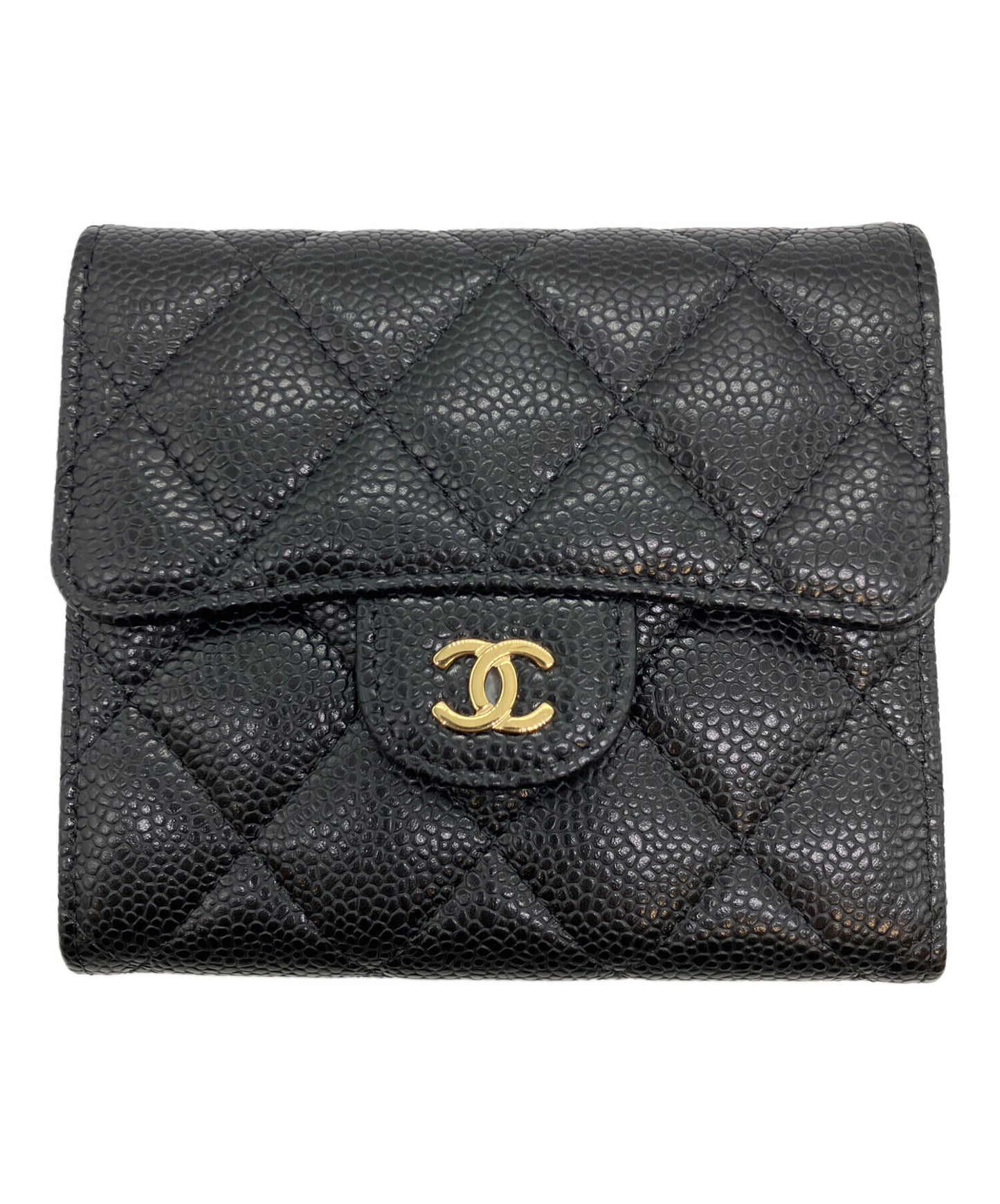 [Pre-owned] CHANEL Matelassé Tri-Fold Wallet AP0231