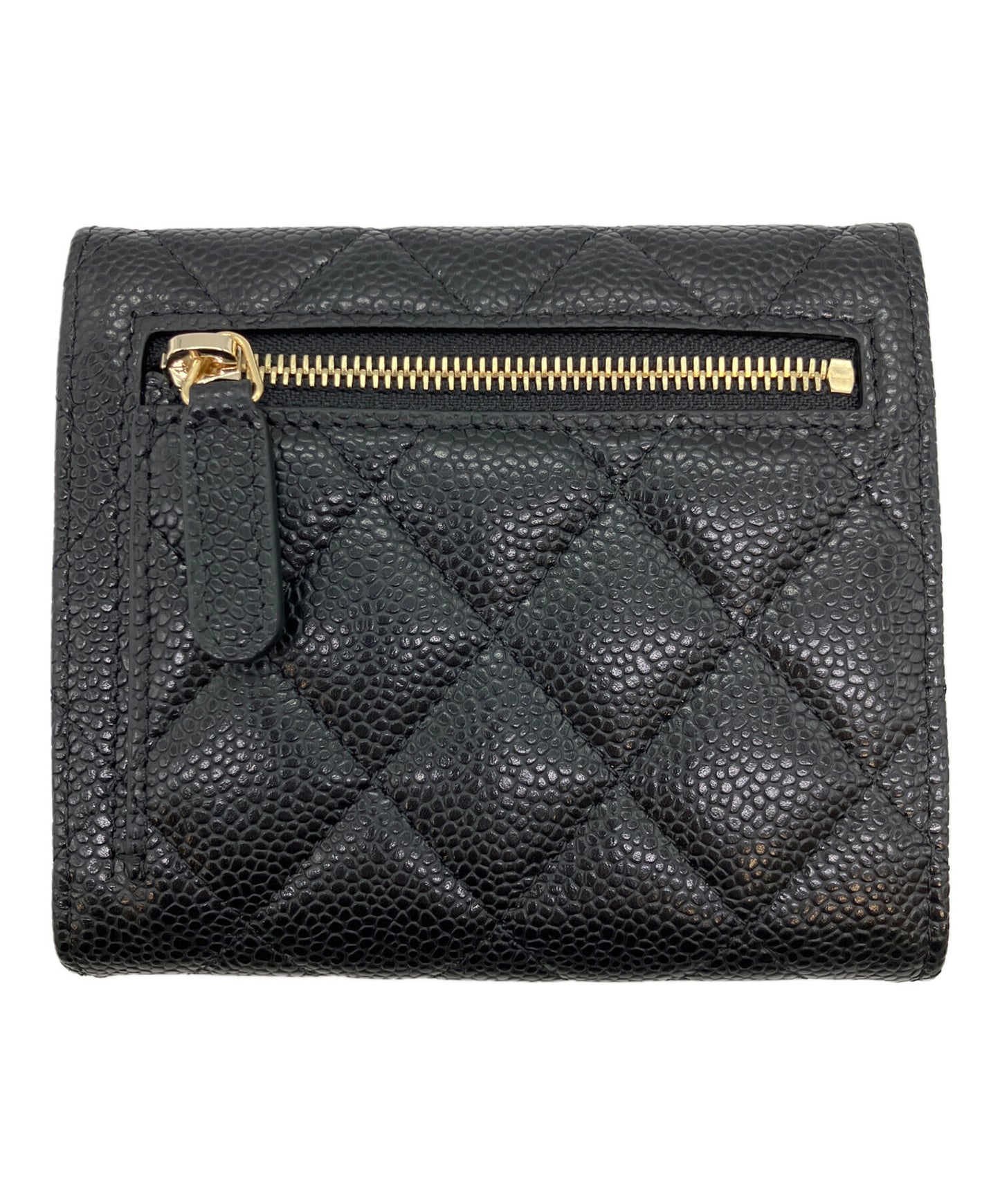 [Pre-owned] CHANEL Matelassé Tri-Fold Wallet AP0231