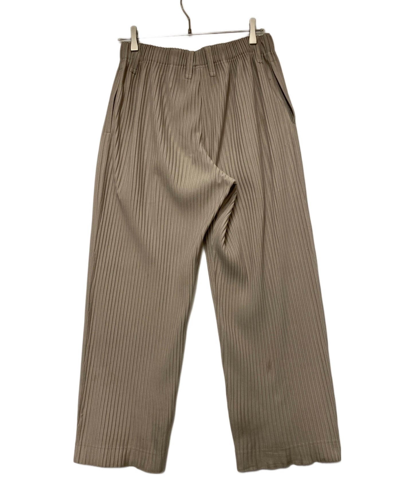 [Pre-owned] HOMME PLISSE ISSEY MIYAKE Pleated tapered pants HP23JF158