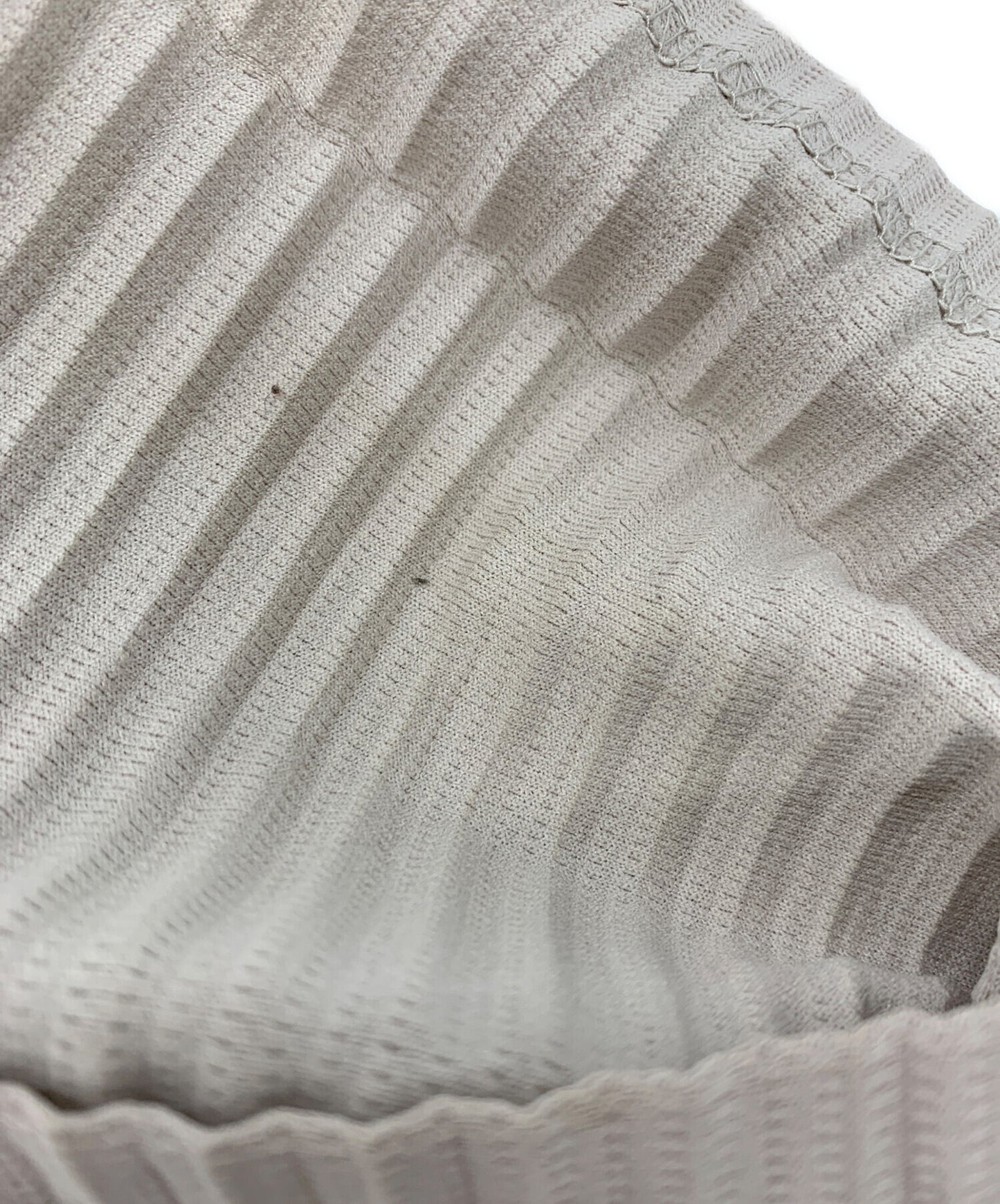 [Pre-owned] HOMME PLISSE ISSEY MIYAKE pleated knit HP83JK118