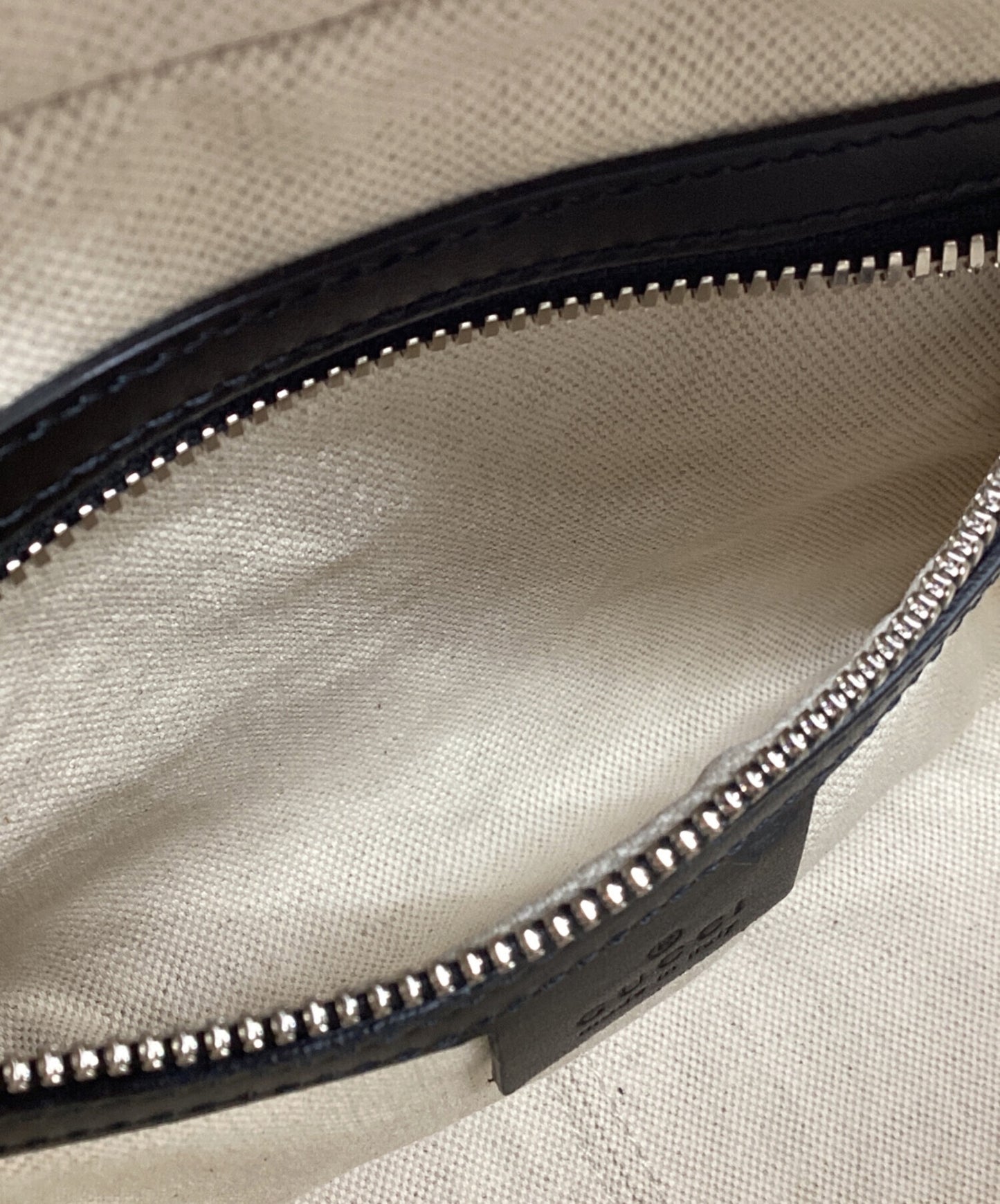 [Pre-owned] GUCCI GG Embossed Shoulder Bag / GG Supreme 626363