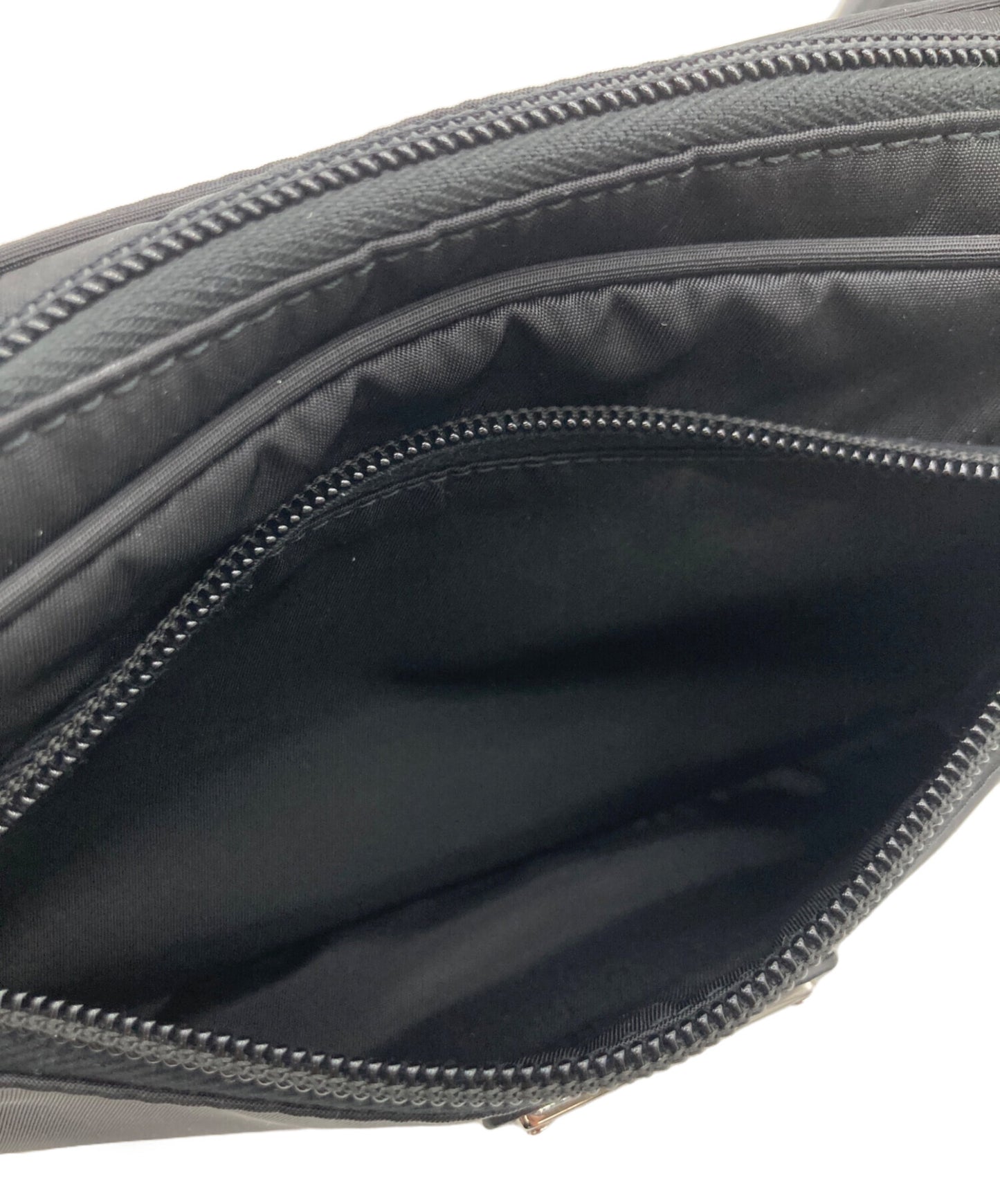 [Pre-owned] PRADA PRADA Re-Nylon x Saffiano leather belt bag 2VL977